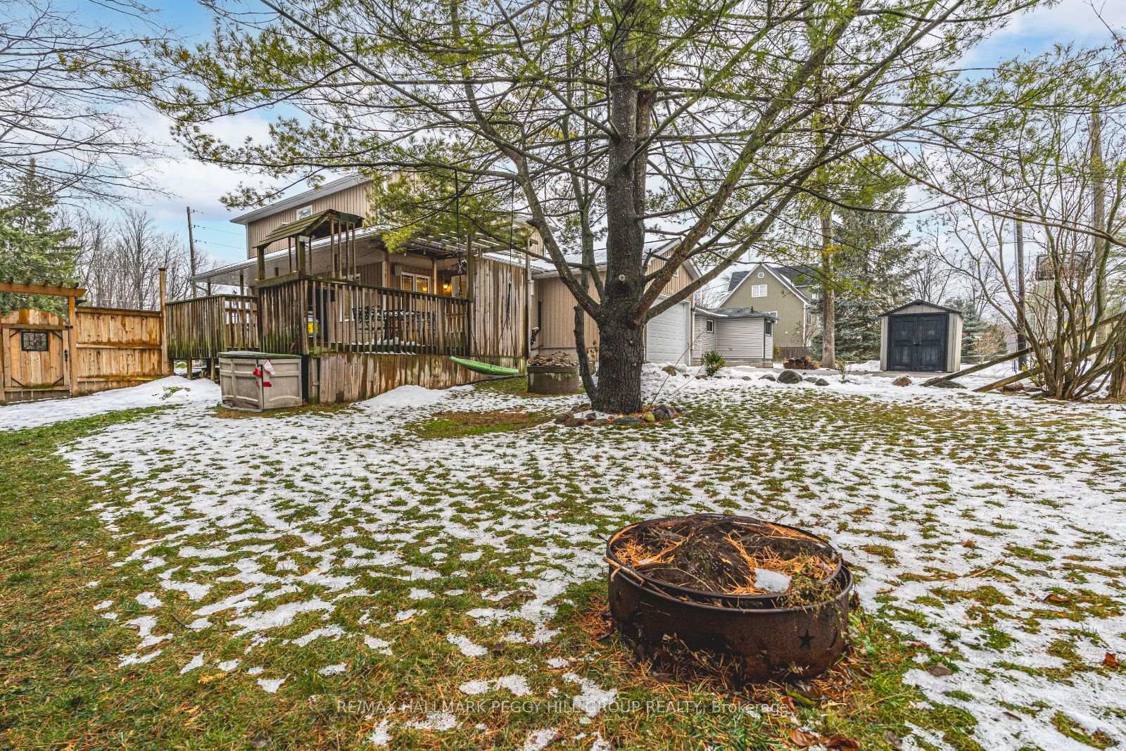 Photo 24 of 250 Big Bay Point Road, Innisfil, Rural Innisfil — HOMEH