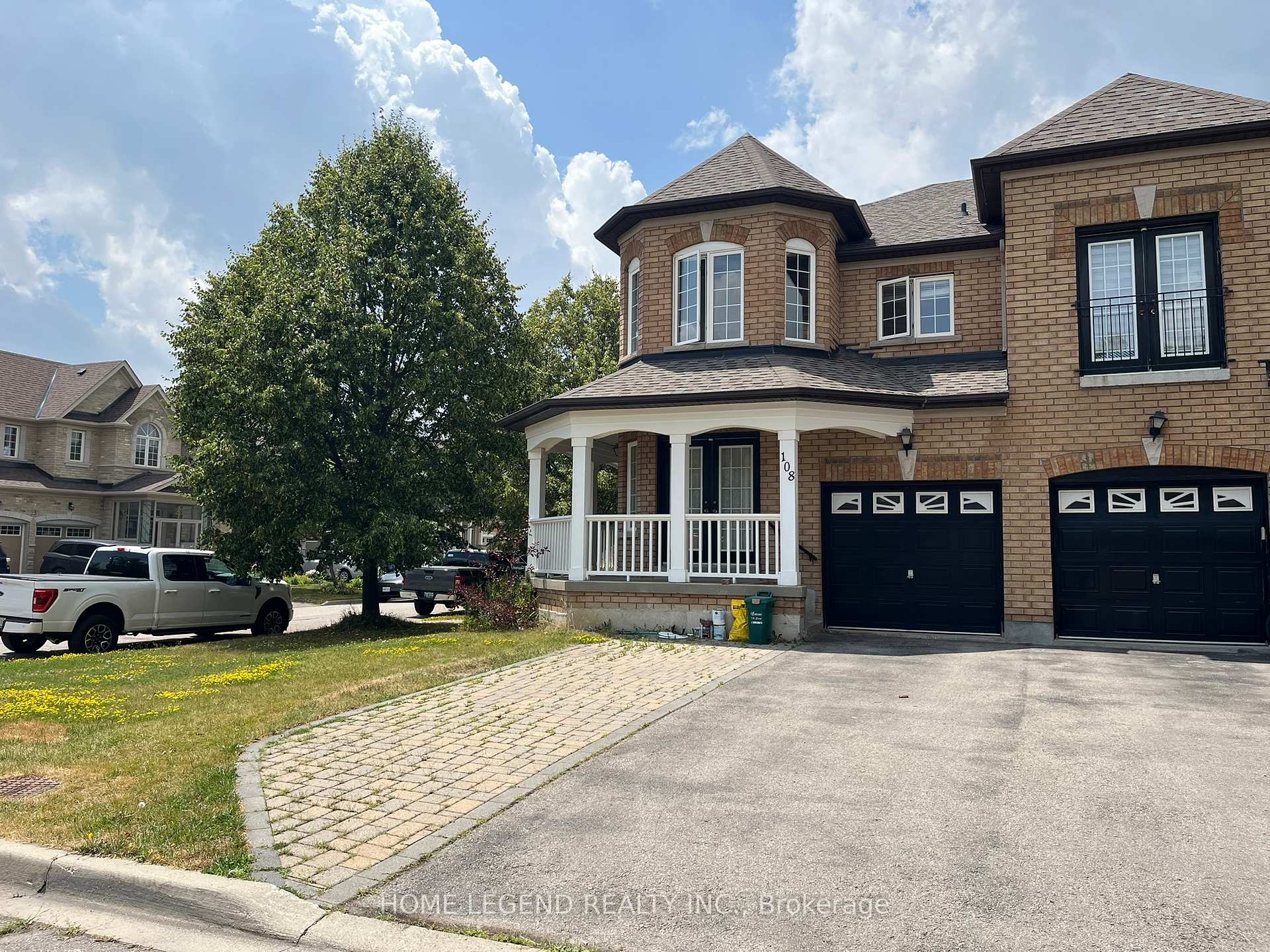 Photo 3 of 108 Viscount Drive, Markham, Berczy — HOMEH