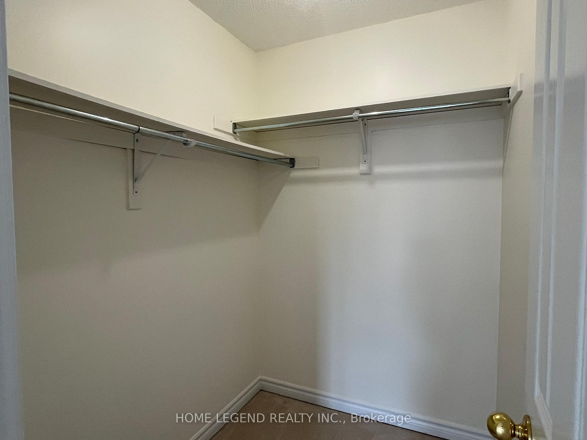 Photo 22 of 108 Viscount Drive, Markham, Berczy — HOMEH