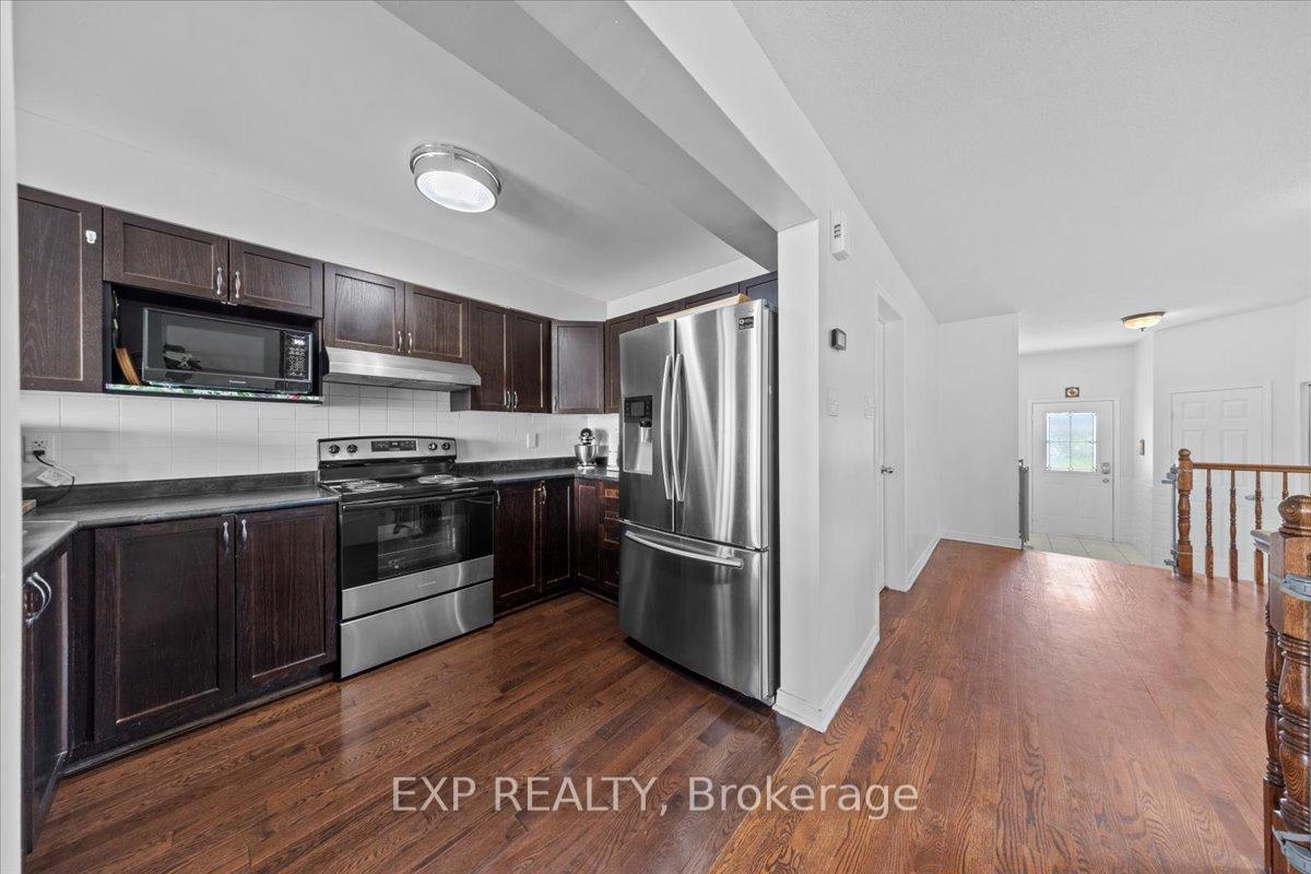 Photo 5 of 254 Arrita Street, Ottawa, Kanata - Emerald Meadows/Trailwest — HOMEH