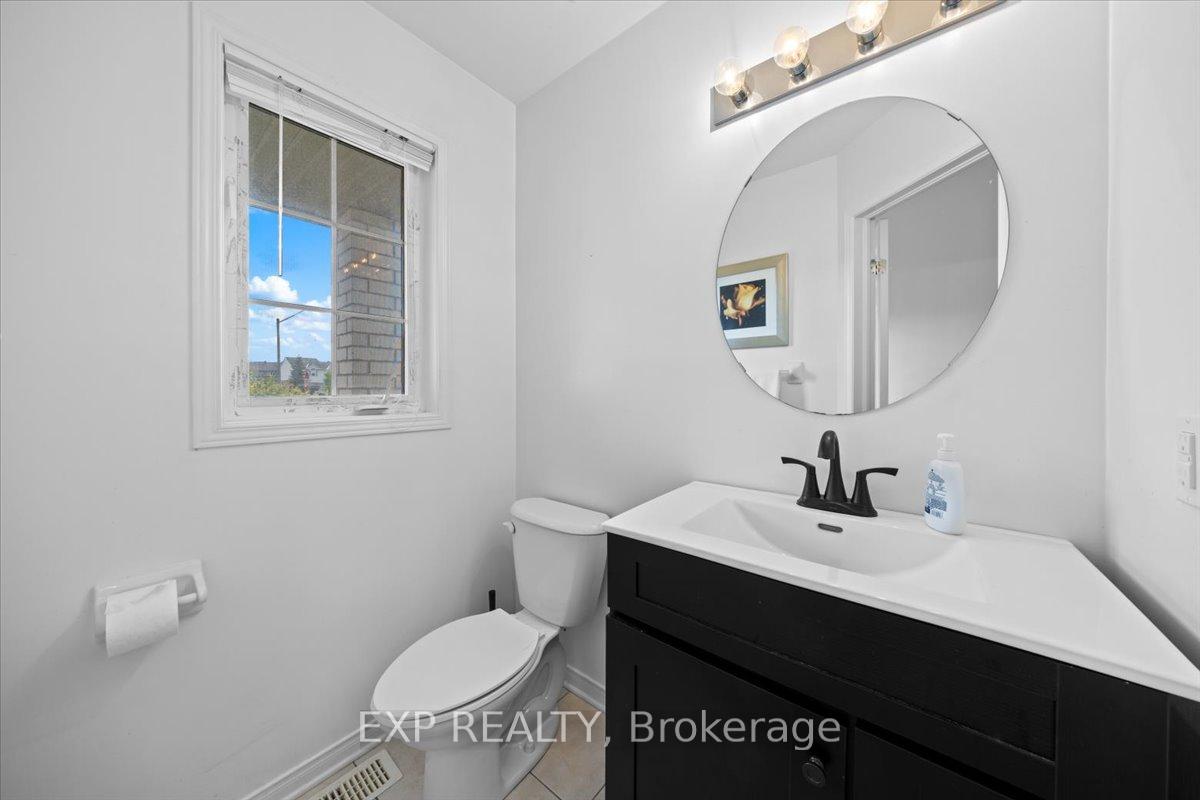 Photo 13 of 254 Arrita Street, Ottawa, Kanata - Emerald Meadows/Trailwest — HOMEH