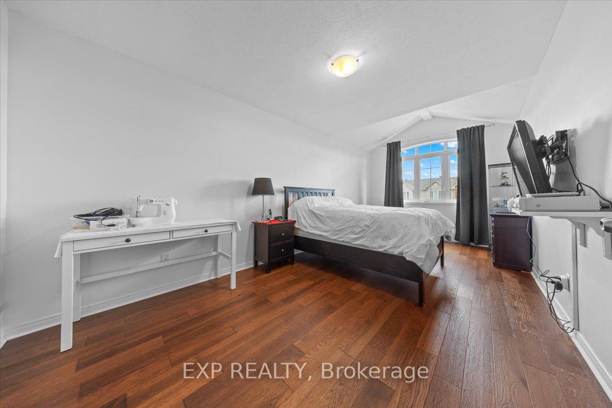 Photo 14 of 254 Arrita Street, Ottawa, Kanata - Emerald Meadows/Trailwest — HOMEH