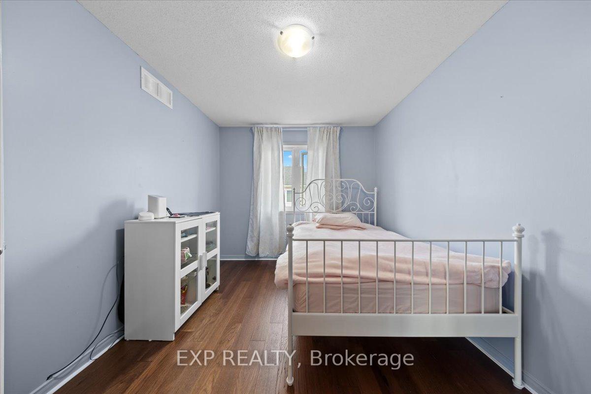 Photo 19 of 254 Arrita Street, Ottawa, Kanata - Emerald Meadows/Trailwest — HOMEH