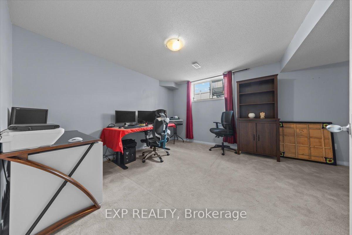 Photo 28 of 254 Arrita Street, Ottawa, Kanata - Emerald Meadows/Trailwest — HOMEH
