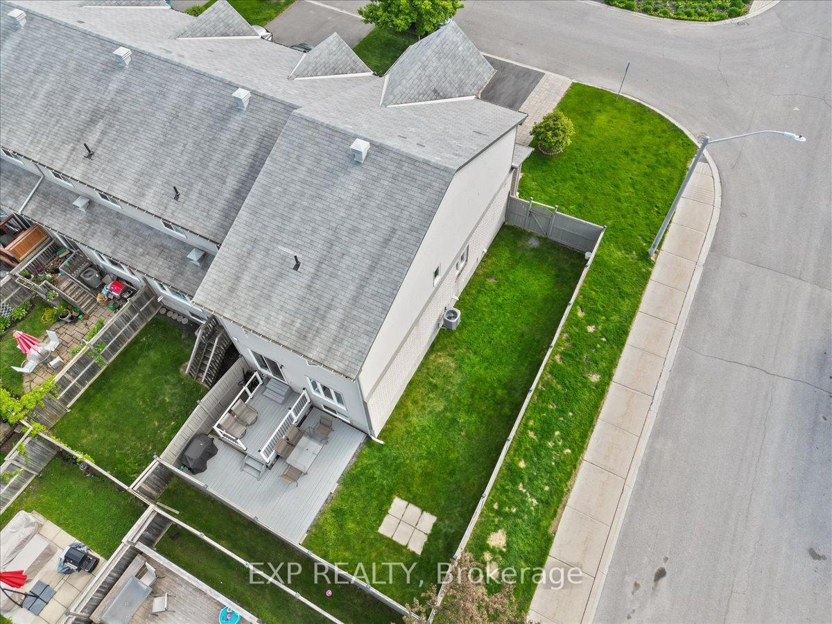 Photo 36 of 254 Arrita Street, Ottawa, Kanata - Emerald Meadows/Trailwest — HOMEH