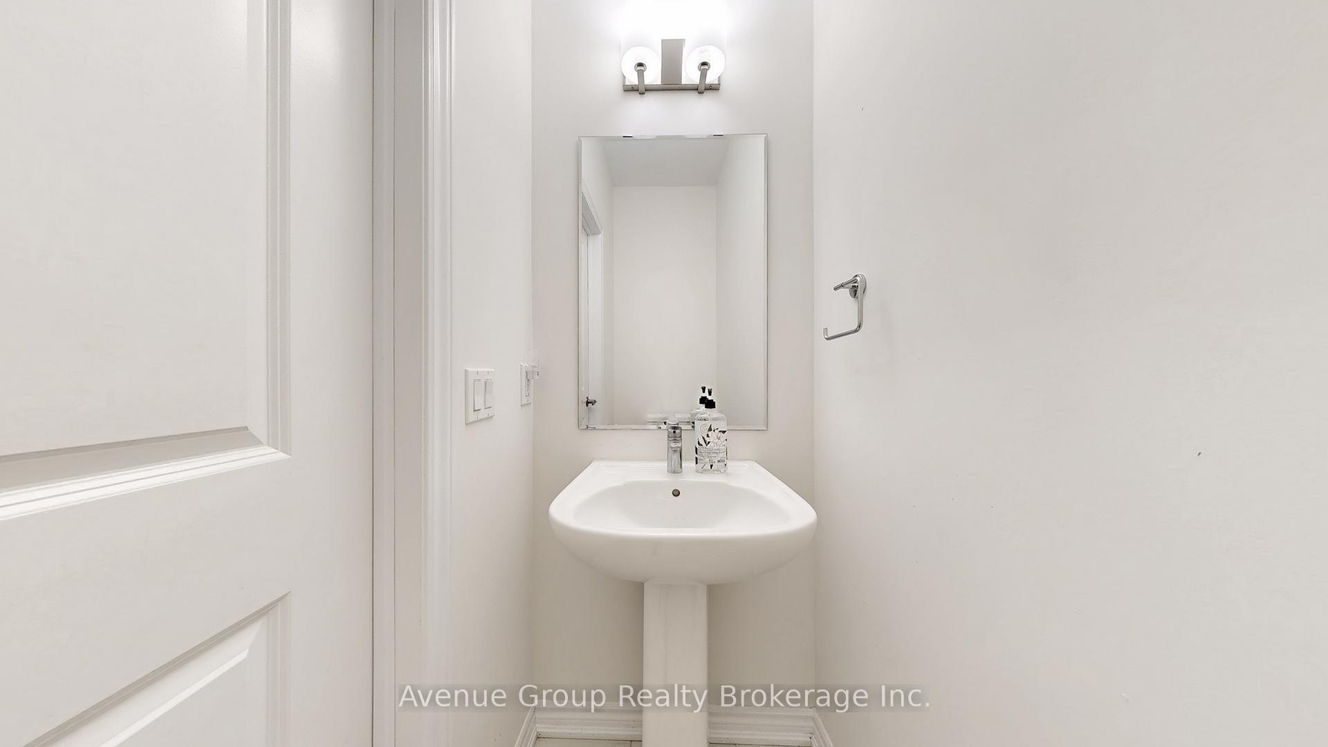 Photo 6 of 7 Gilbert Wright Avenue, Markham, Angus Glen — HOMEH