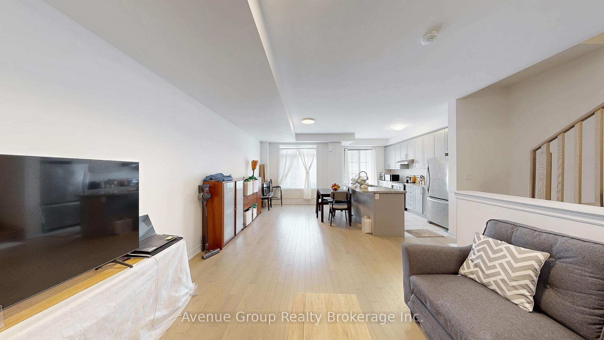 Photo 9 of 7 Gilbert Wright Avenue, Markham, Angus Glen — HOMEH
