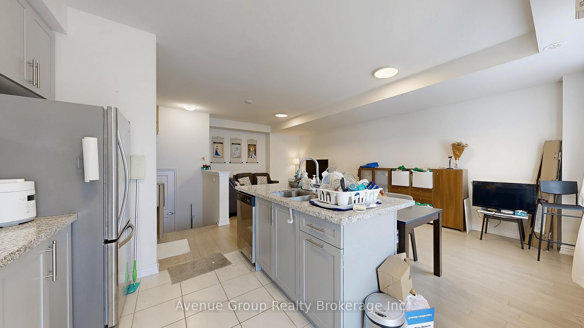 Photo 13 of 7 Gilbert Wright Avenue, Markham, Angus Glen — HOMEH