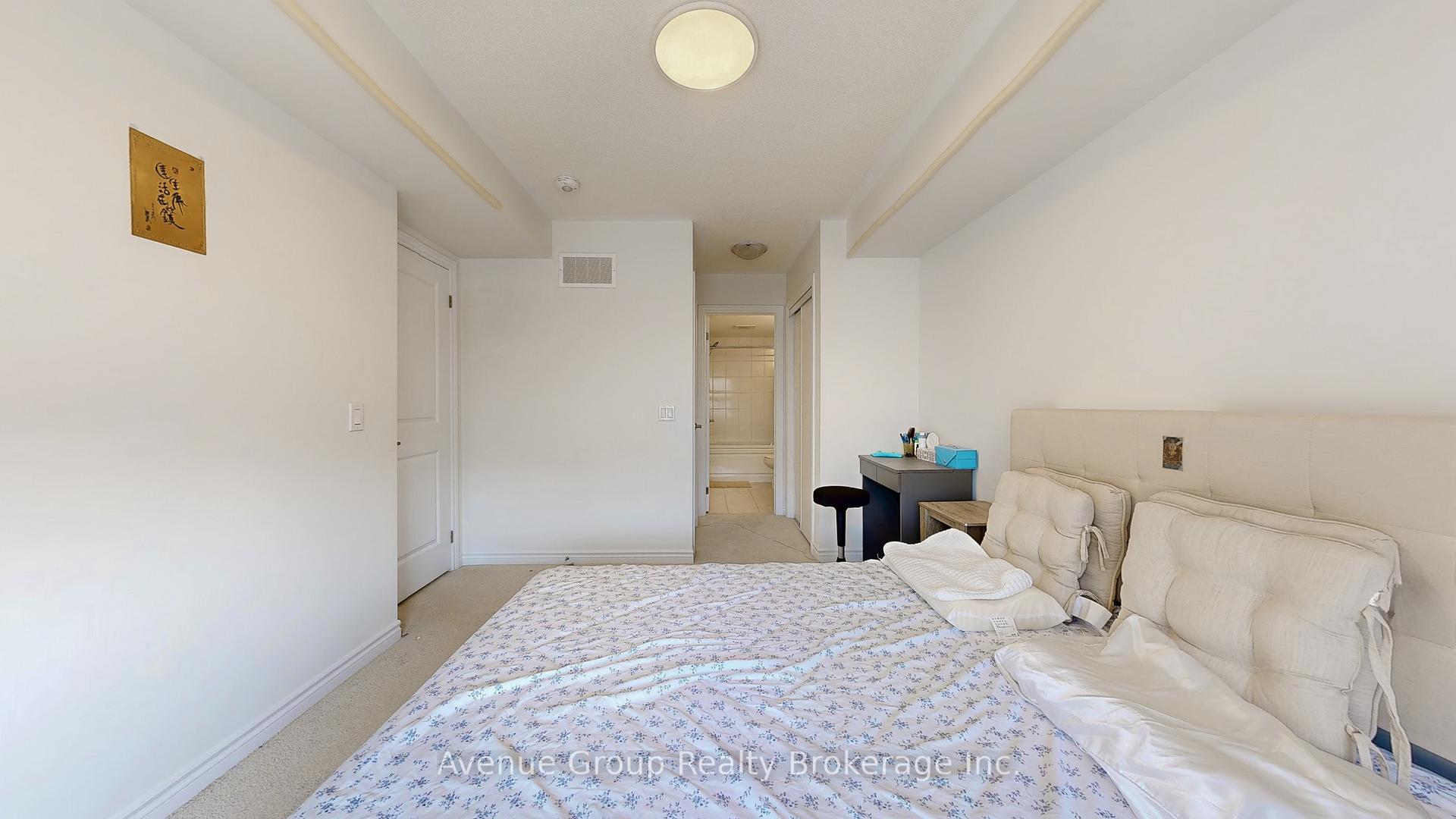 Photo 17 of 7 Gilbert Wright Avenue, Markham, Angus Glen — HOMEH