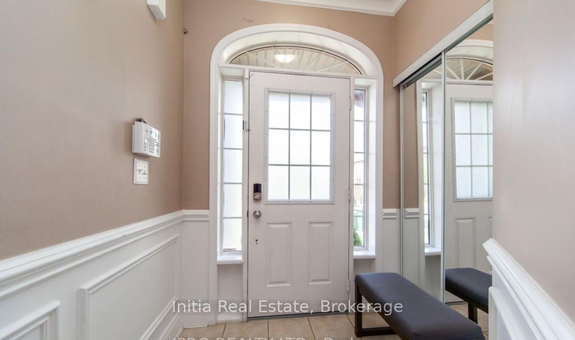 Photo 2 of 73-651 Farmstead Drive, Milton, Willmott — HOMEH
