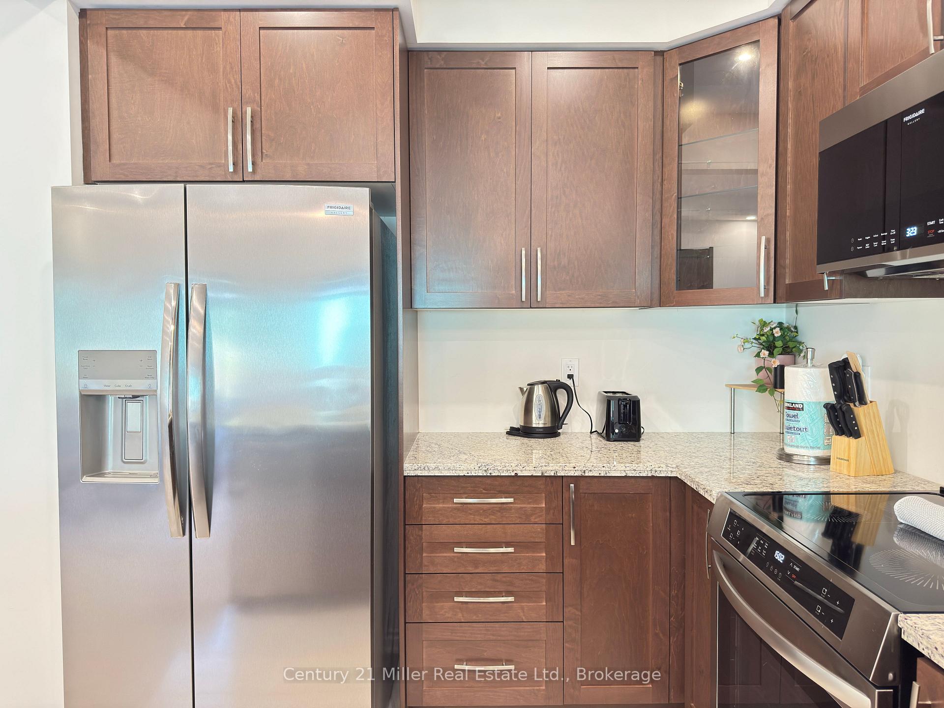 Photo 7 of Unit 70, 305 Garner Road West, Hamilton, Ancaster — HOMEH
