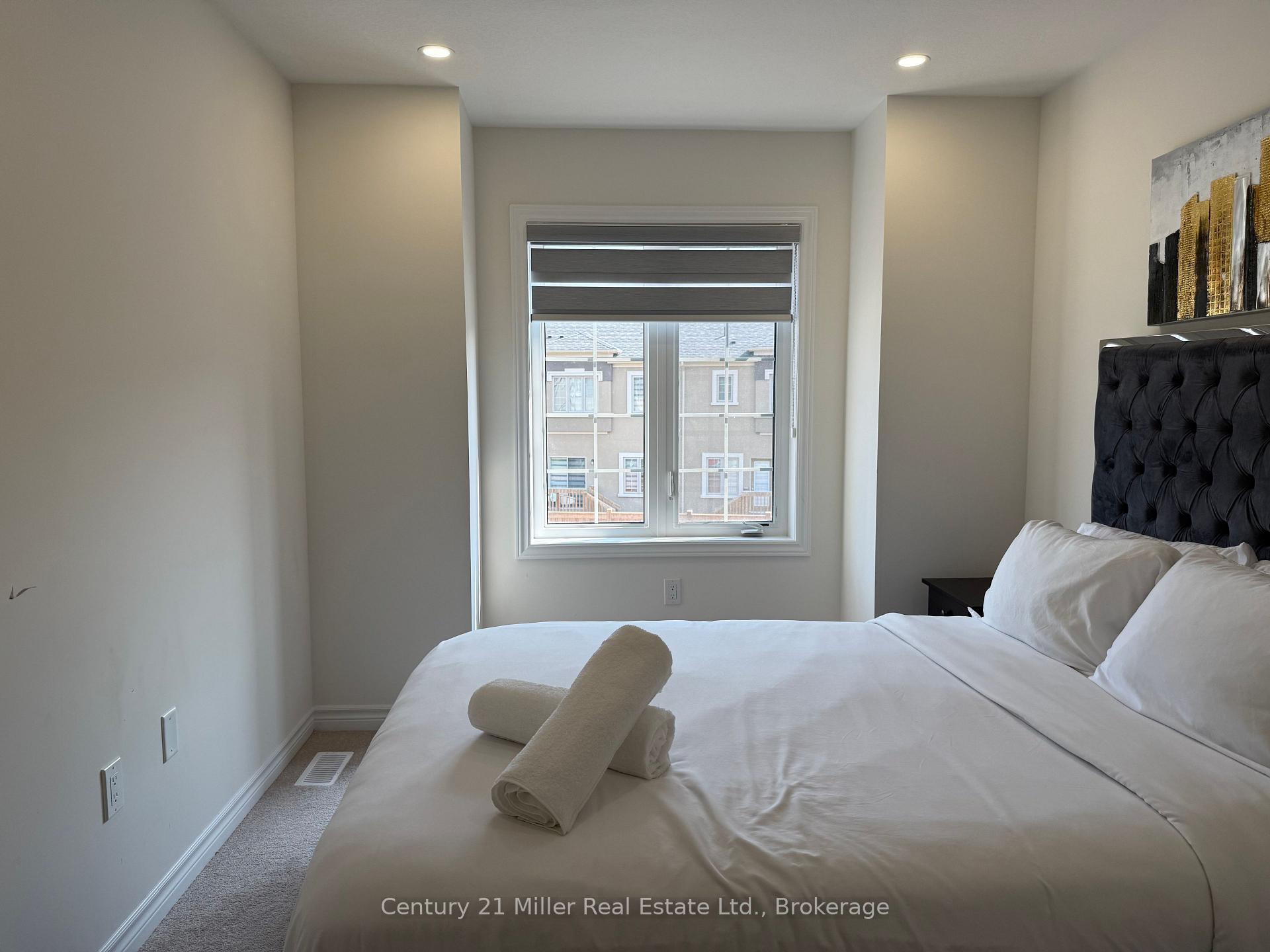 Photo 15 of Unit 70, 305 Garner Road West, Hamilton, Ancaster — HOMEH