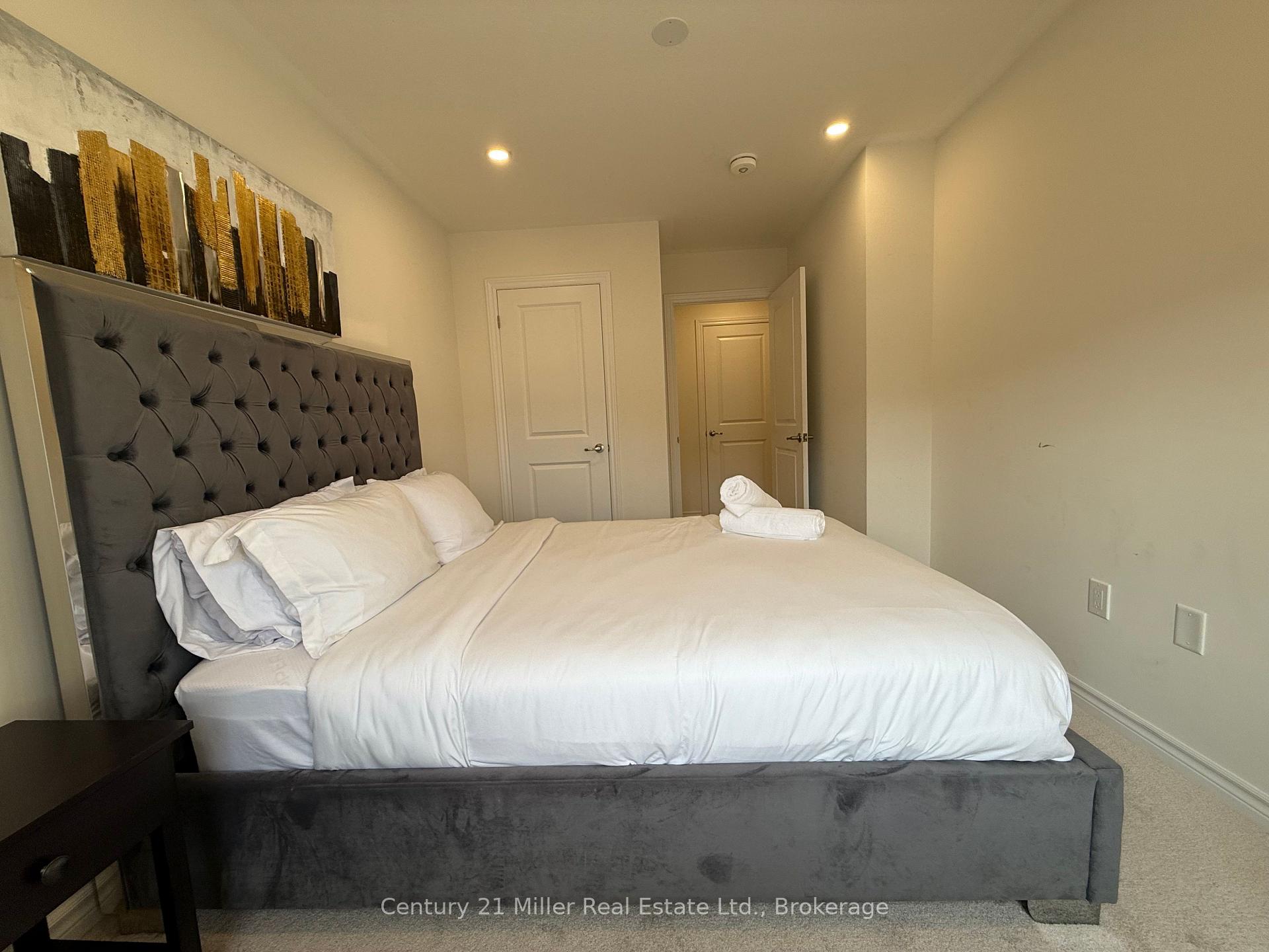 Photo 16 of Unit 70, 305 Garner Road West, Hamilton, Ancaster — HOMEH