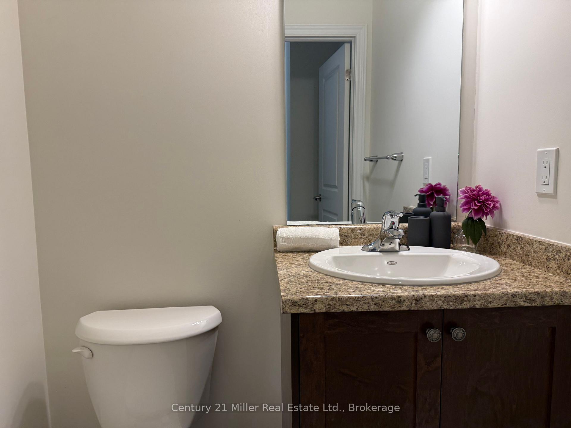 Photo 22 of Unit 70, 305 Garner Road West, Hamilton, Ancaster — HOMEH