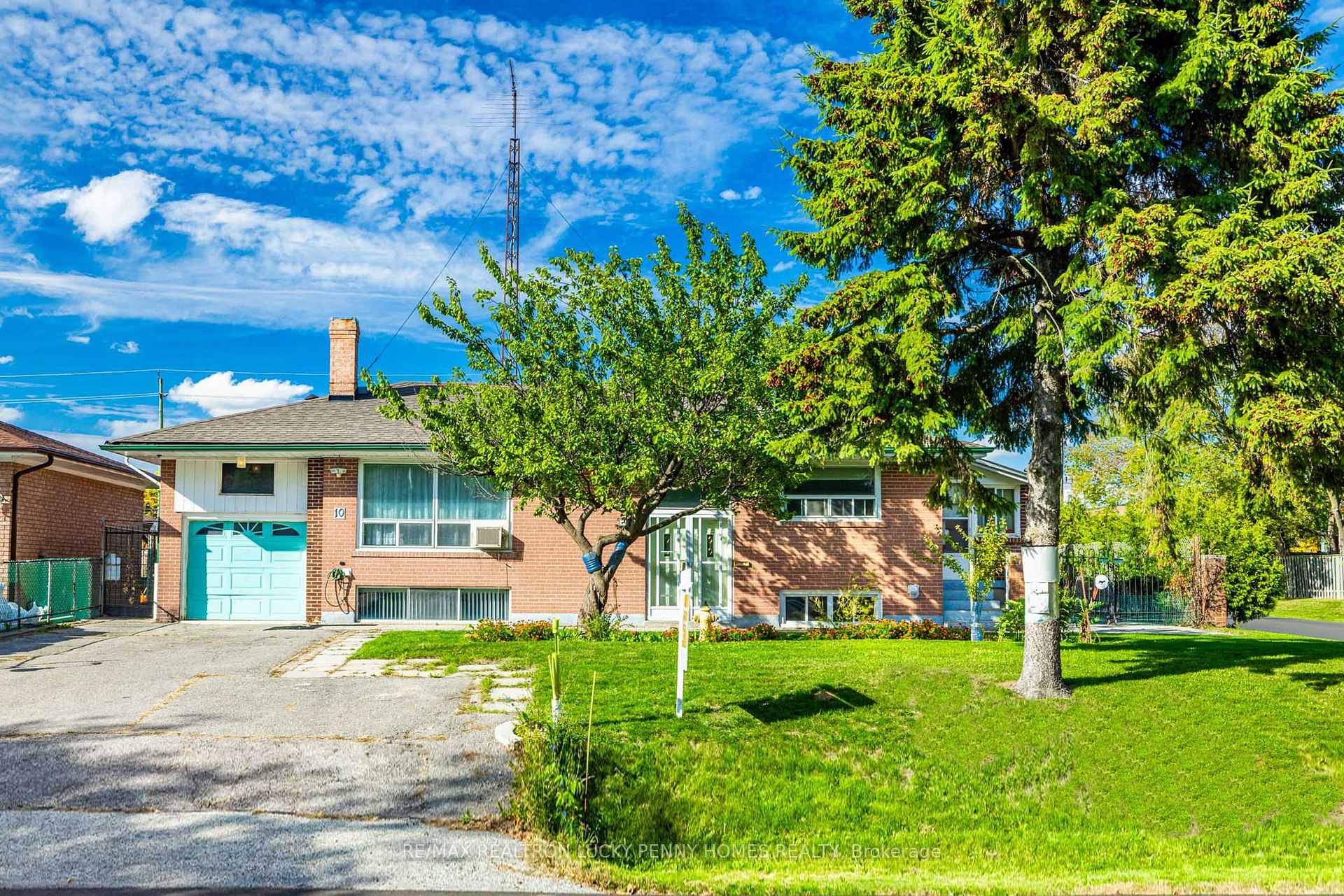 Photo 1 of 10 Abercorn Road, Markham, Bullock — HOMEH