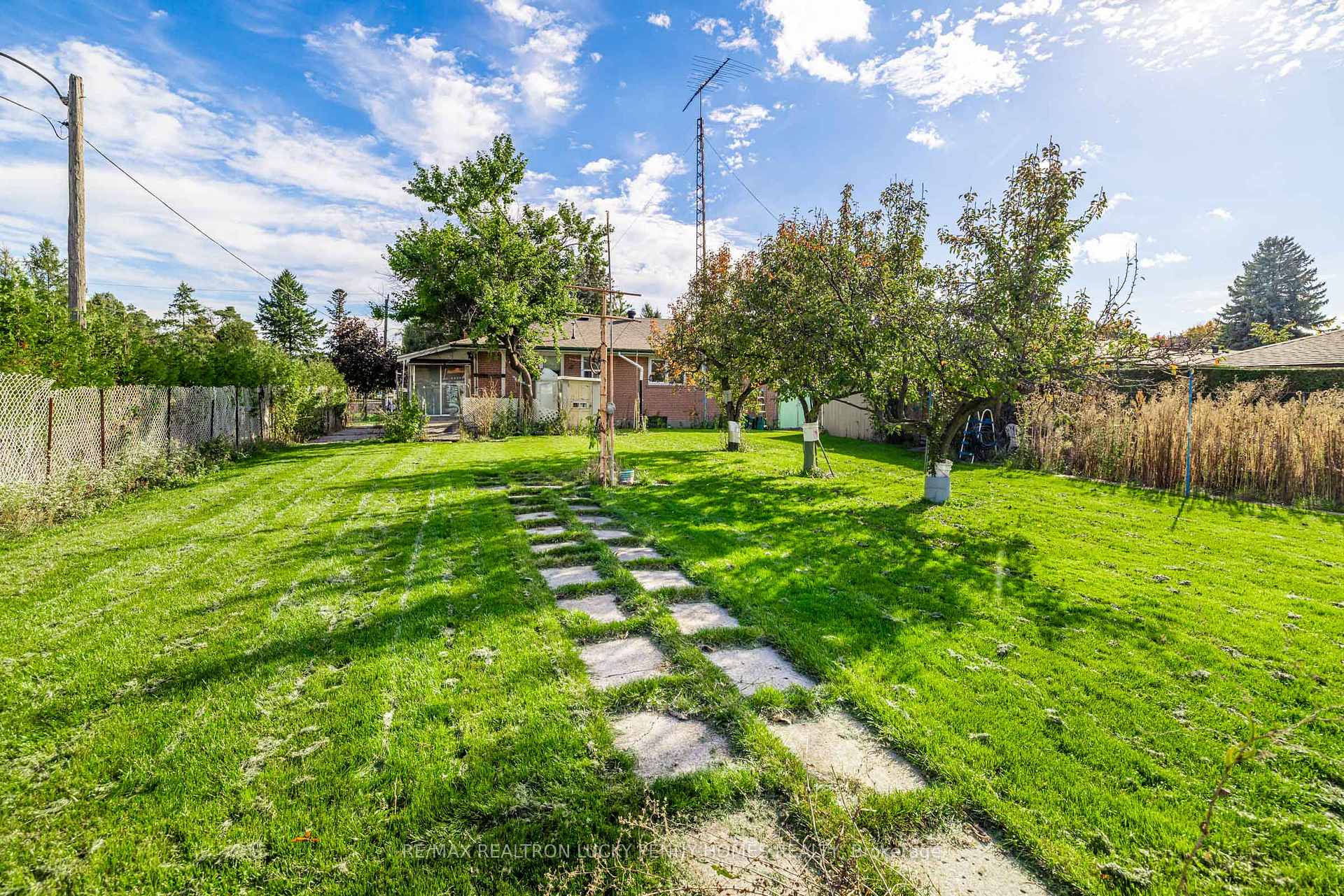 Photo 21 of 10 Abercorn Road, Markham, Bullock — HOMEH