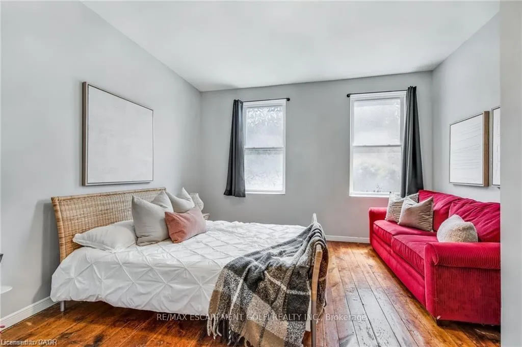 Photo 13 of 118 Queen Street S, Hamilton, Kirkendall — HOMEH
