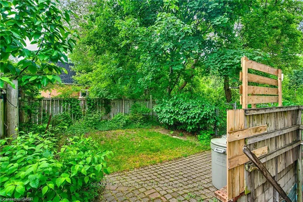 Photo 21 of 118 Queen Street S, Hamilton, Kirkendall — HOMEH