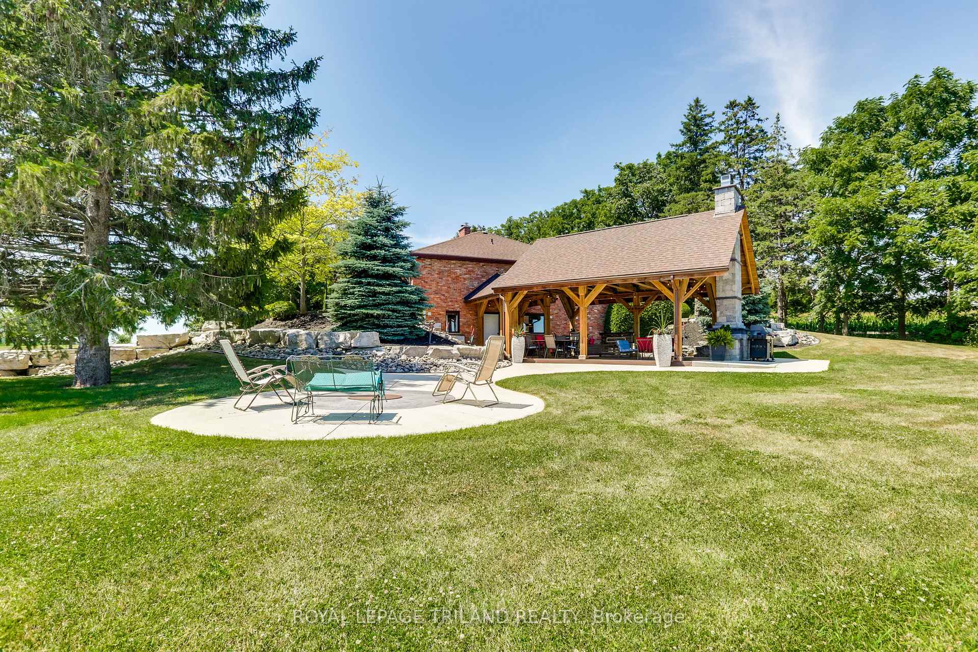 Photo 4 of 22604 Vanneck Road, Middlesex Centre, Ilderton — HOMEH