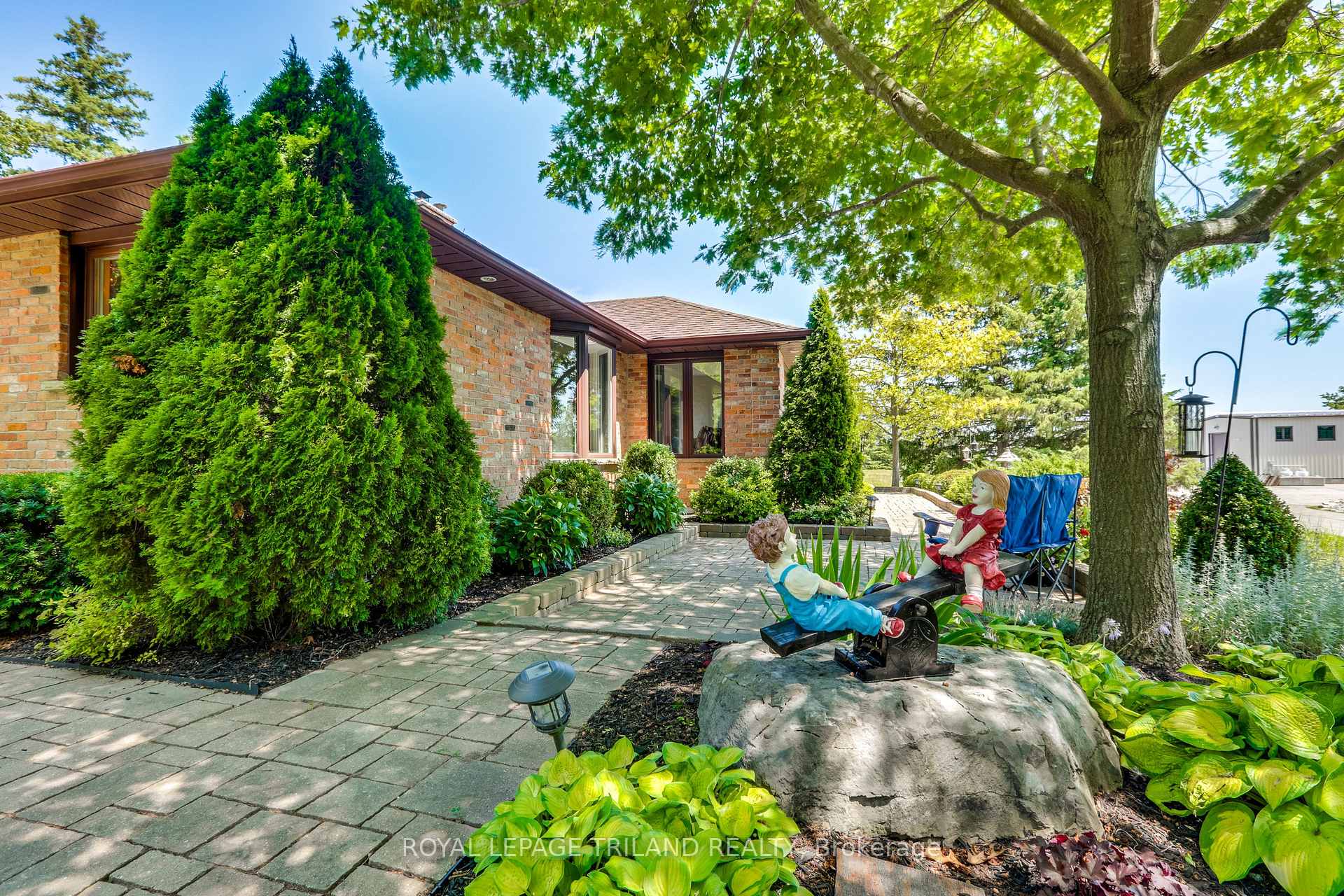 Photo 7 of 22604 Vanneck Road, Middlesex Centre, Ilderton — HOMEH