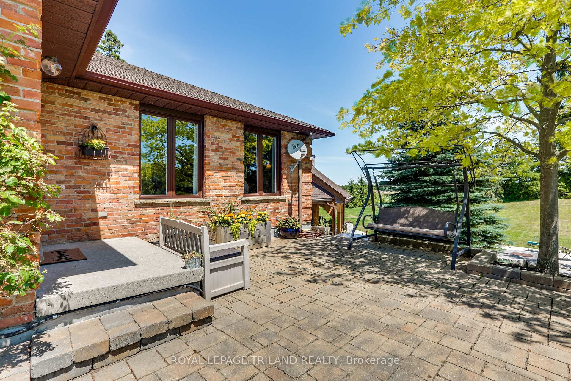 Photo 8 of 22604 Vanneck Road, Middlesex Centre, Ilderton — HOMEH