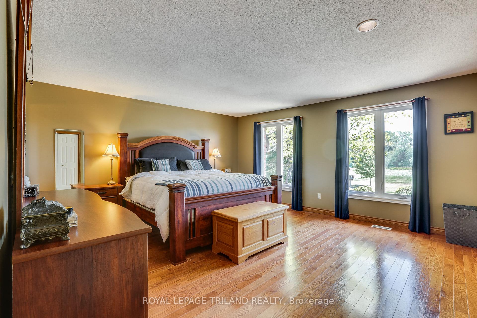 Photo 21 of 22604 Vanneck Road, Middlesex Centre, Ilderton — HOMEH