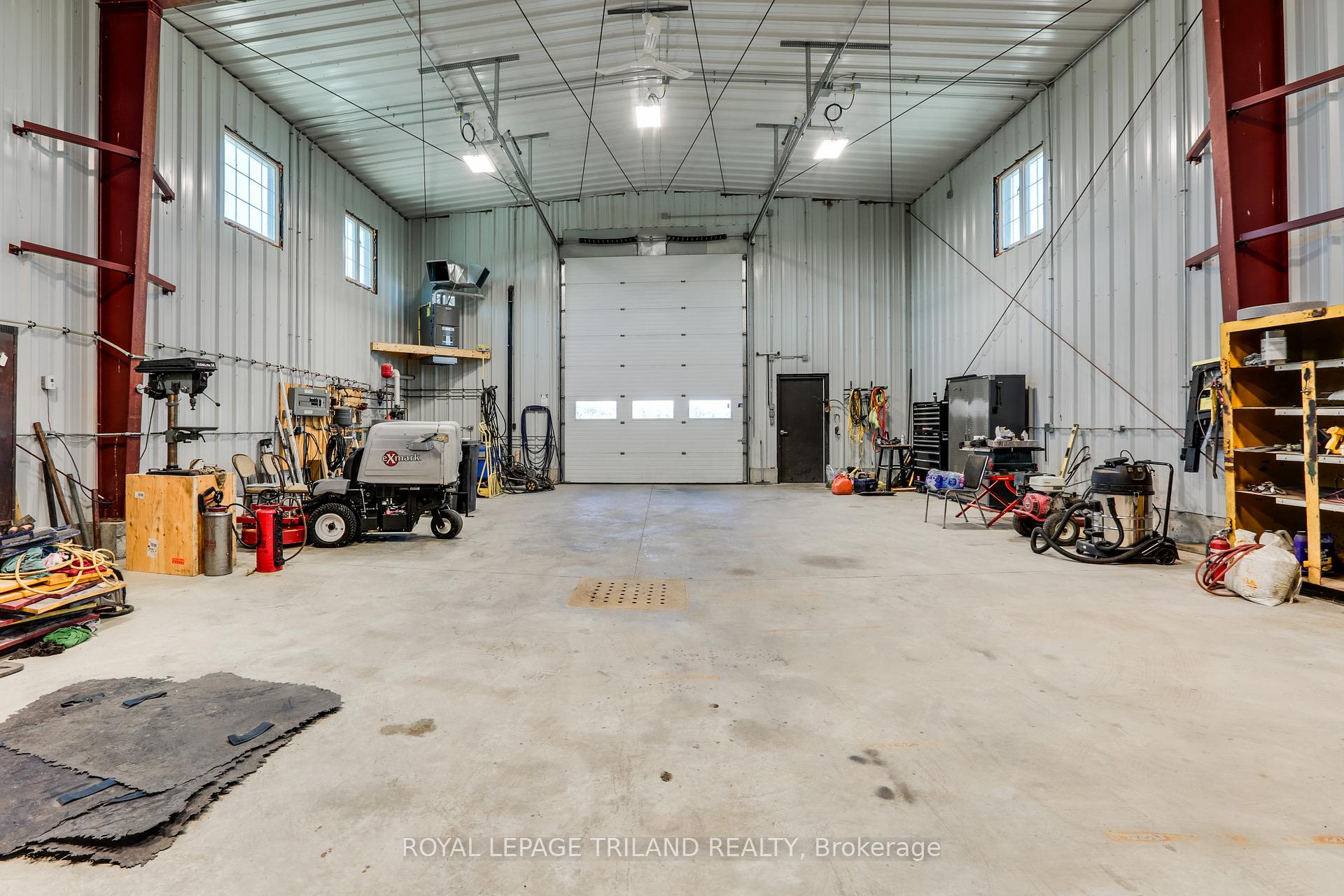 Photo 40 of 22604 Vanneck Road, Middlesex Centre, Ilderton — HOMEH