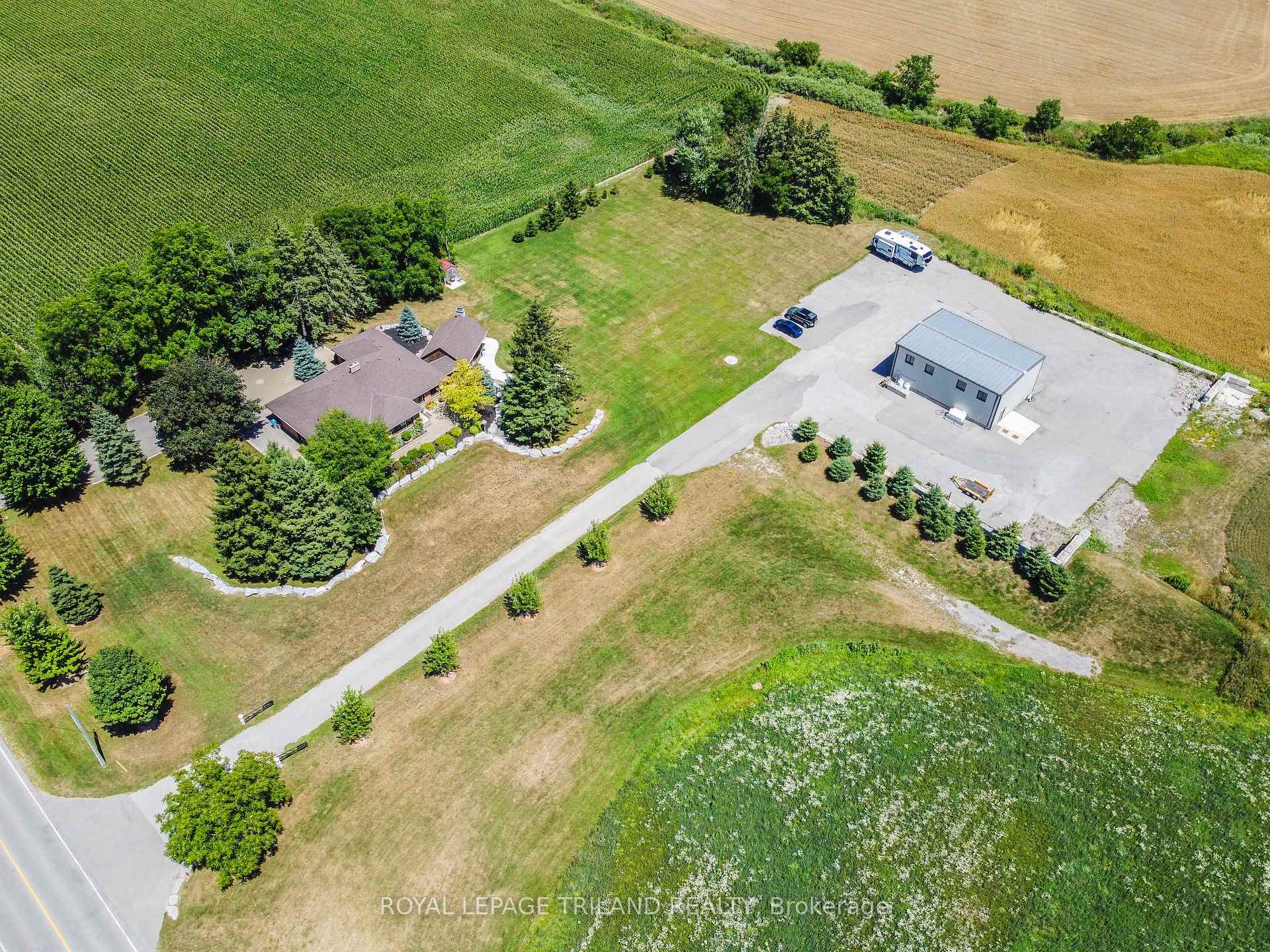 Photo 44 of 22604 Vanneck Road, Middlesex Centre, Ilderton — HOMEH