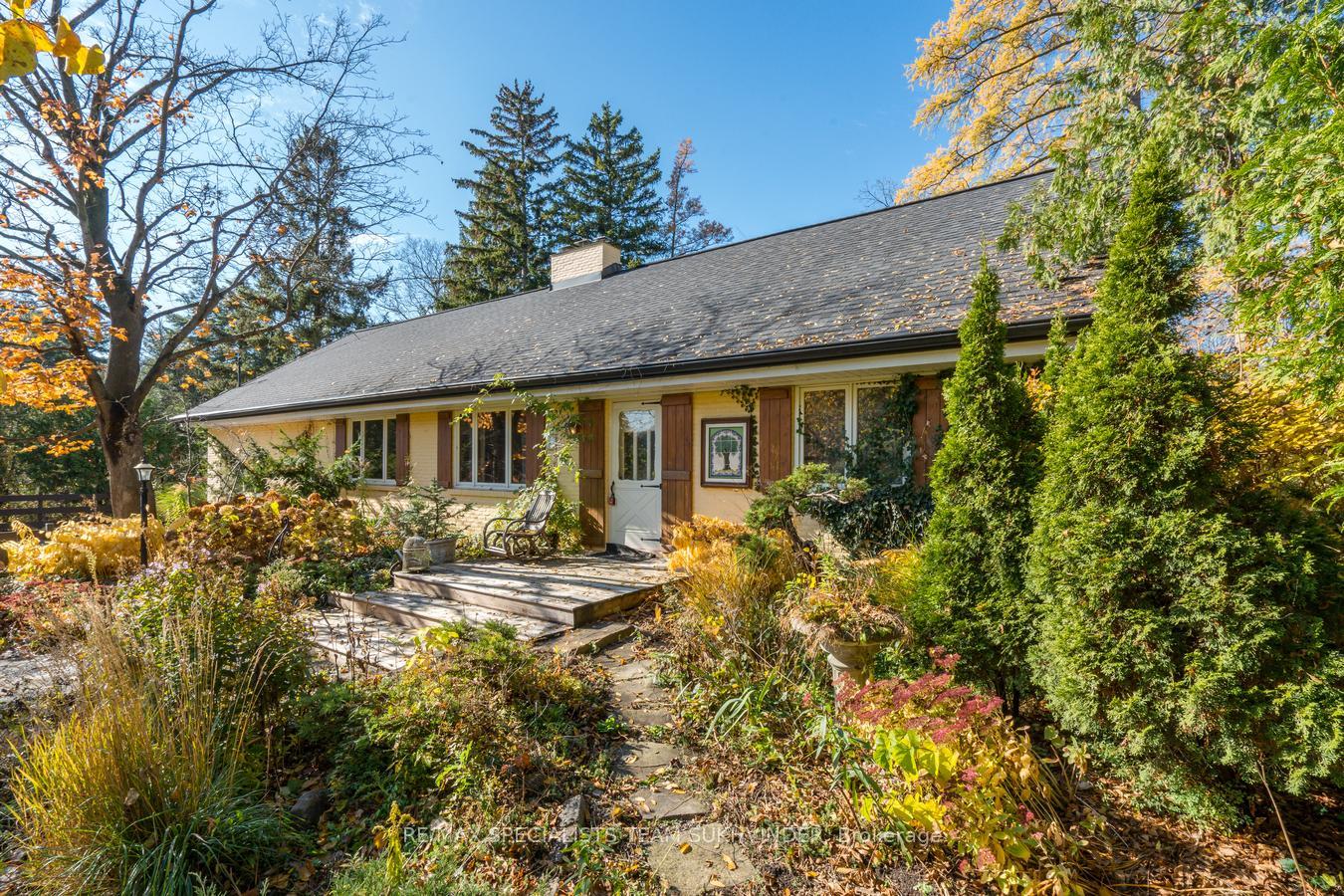 Photo 5 of 17 Rouge River Circle, Markham, Box Grove — HOMEH