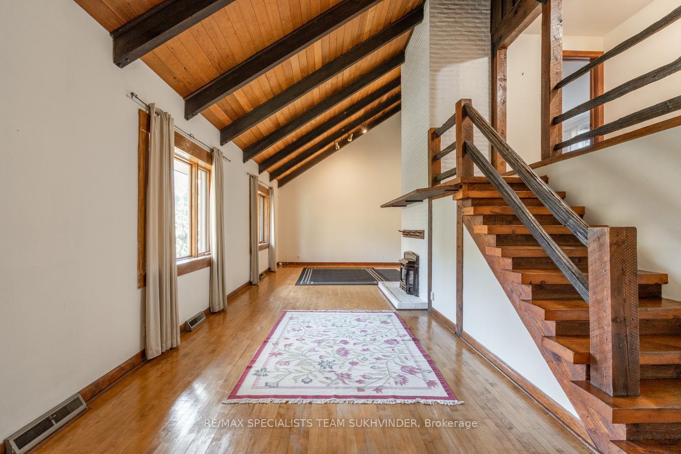 Photo 8 of 17 Rouge River Circle, Markham, Box Grove — HOMEH