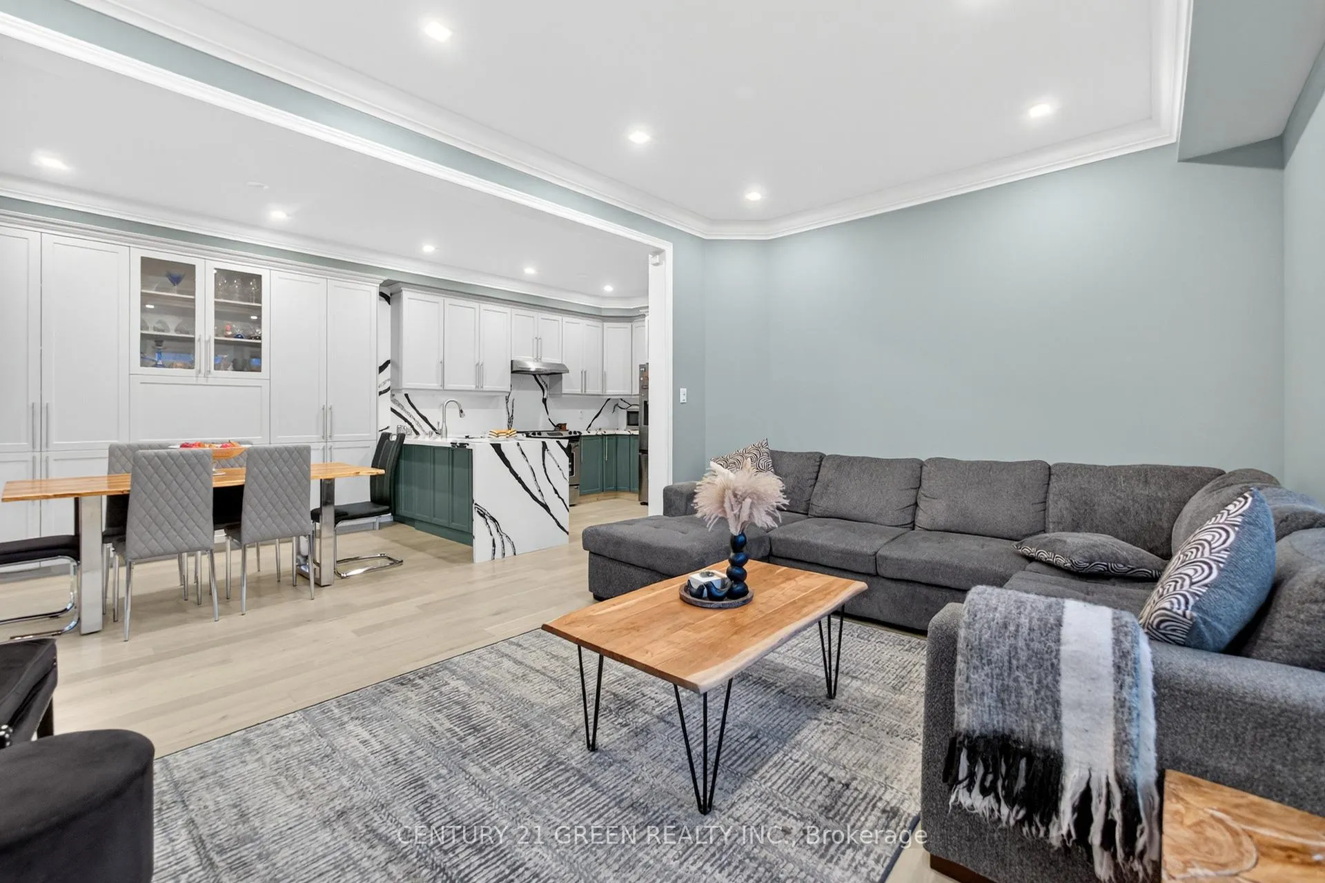 Photo 20 of 929 Transom Crescent, Milton, Willmott — HOMEH
