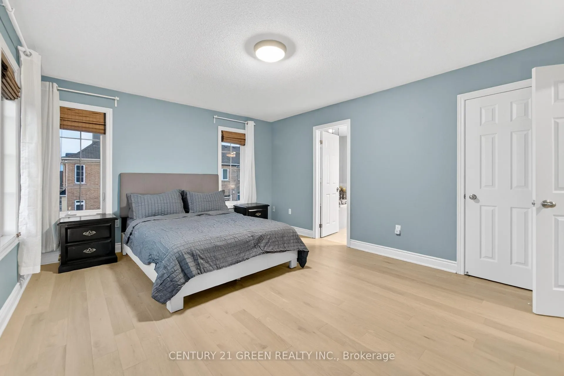 Photo 22 of 929 Transom Crescent, Milton, Willmott — HOMEH