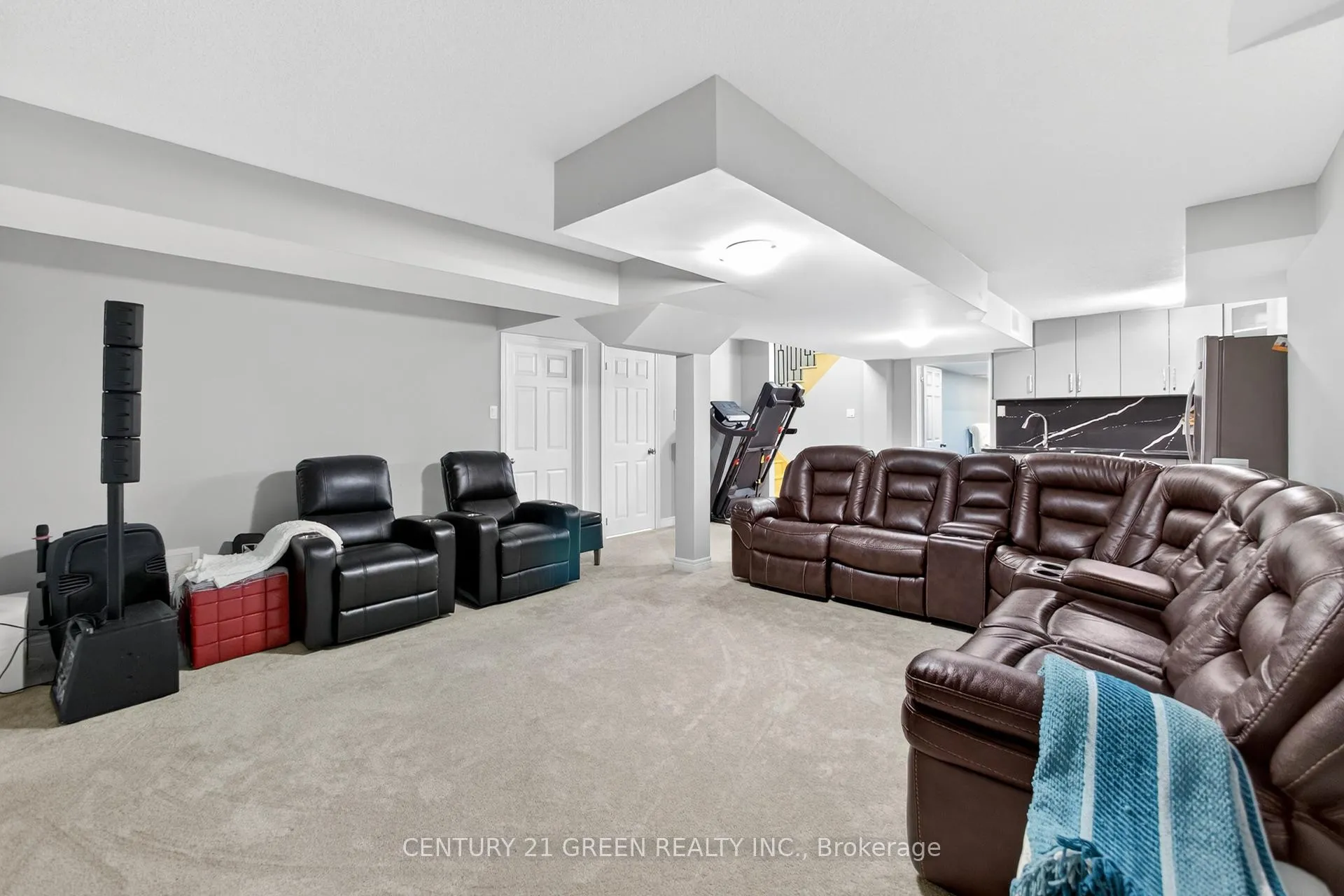 Photo 33 of 929 Transom Crescent, Milton, Willmott — HOMEH