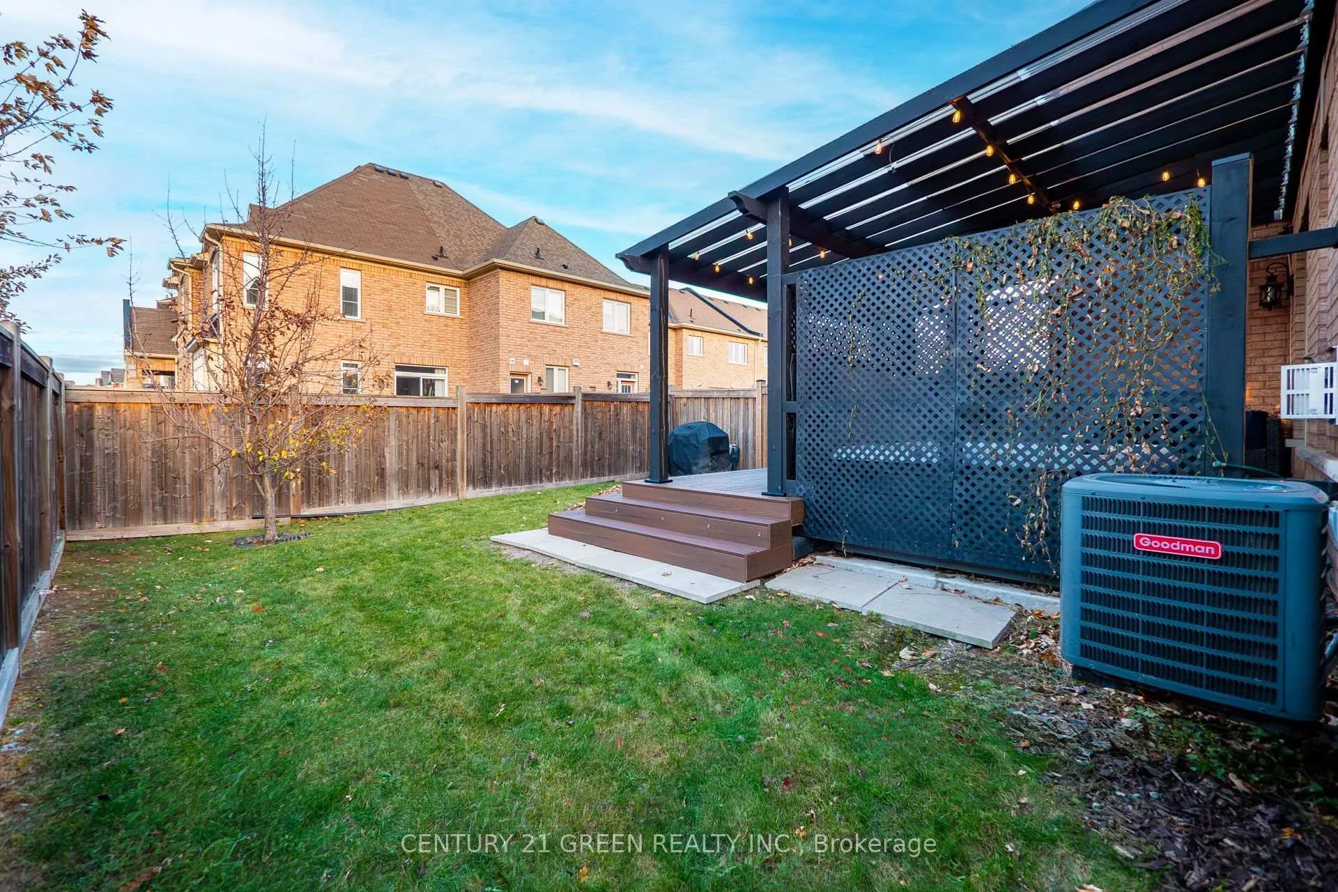Photo 48 of 929 Transom Crescent, Milton, Willmott — HOMEH