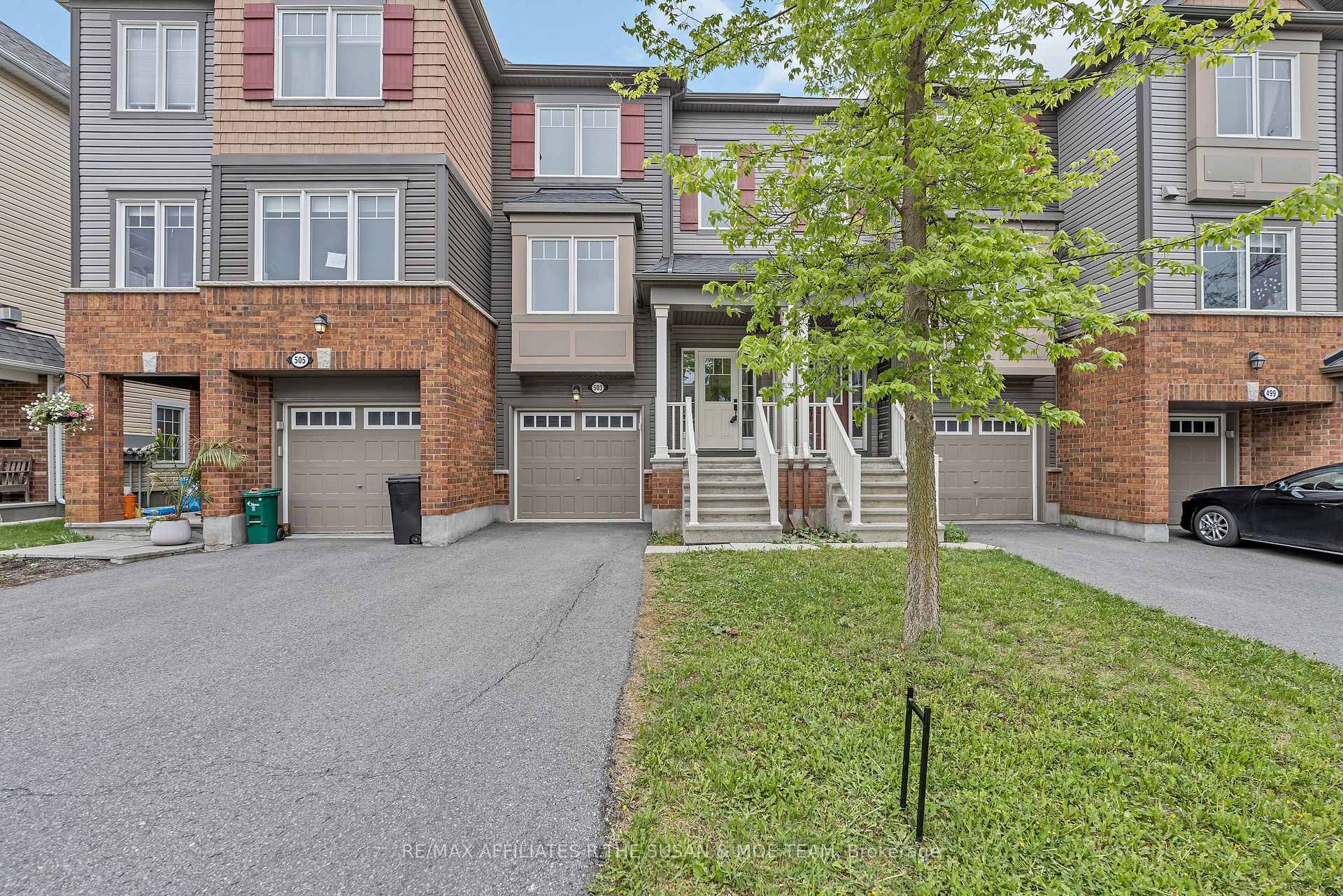 Front of 503 Coldwater Crescent