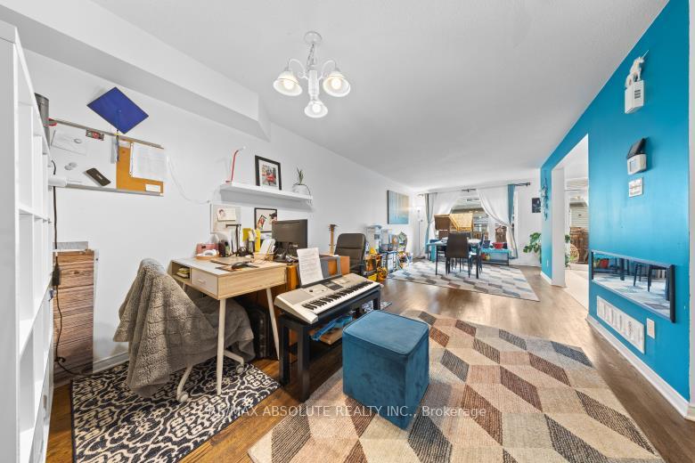 Photo 3 of 344 Amici Terrace, Ottawa, Kanata - Emerald Meadows/Trailwest — HOMEH