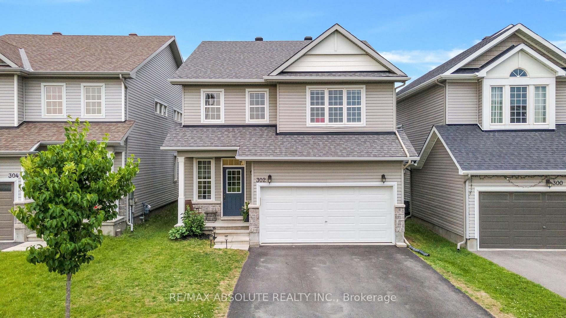 Front of 302 Haliburton Heights