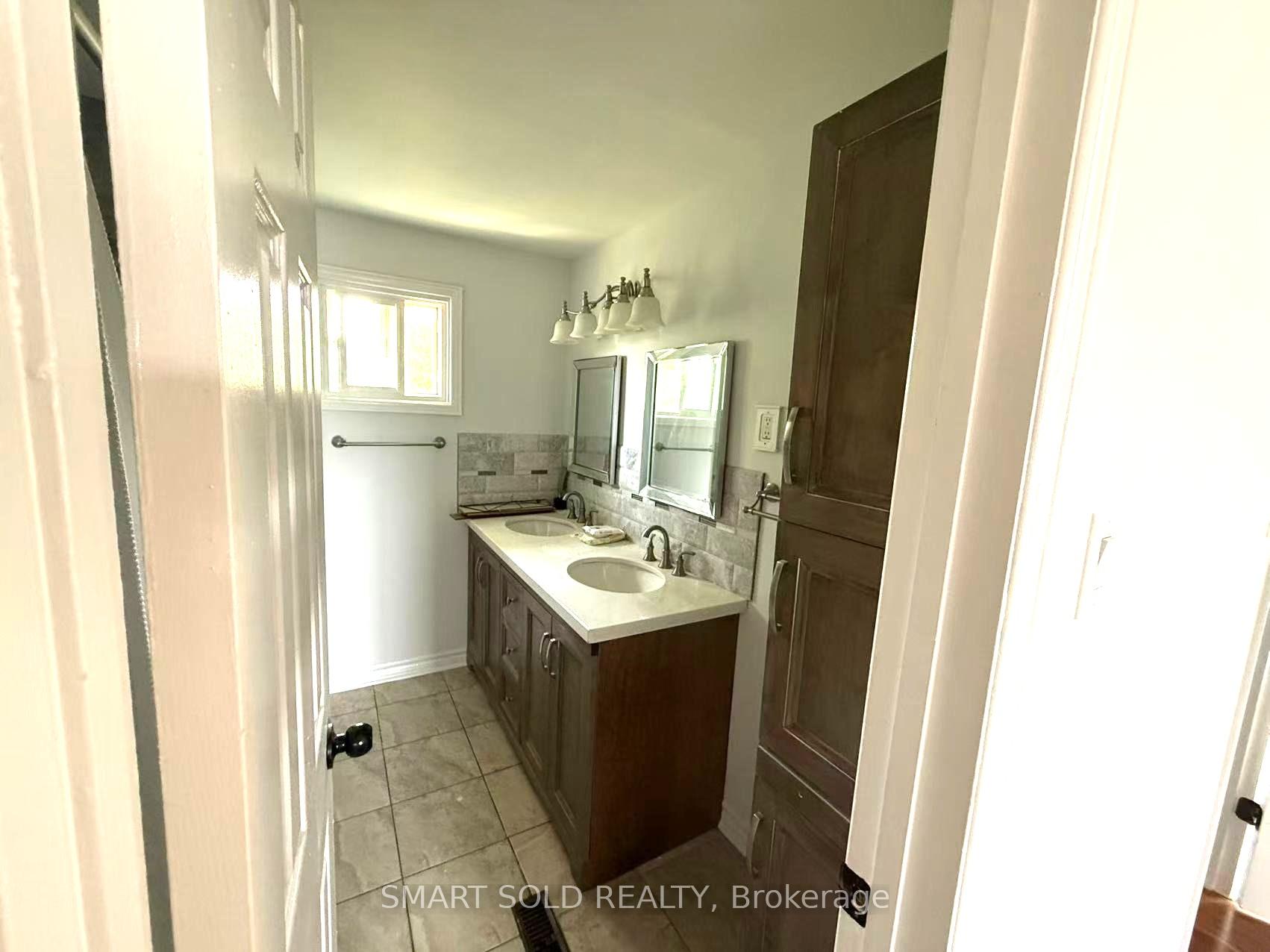 Photo 10 of Unit MAIN, 3 Ascot Crescent, Markham, Milliken Mills West — HOMEH