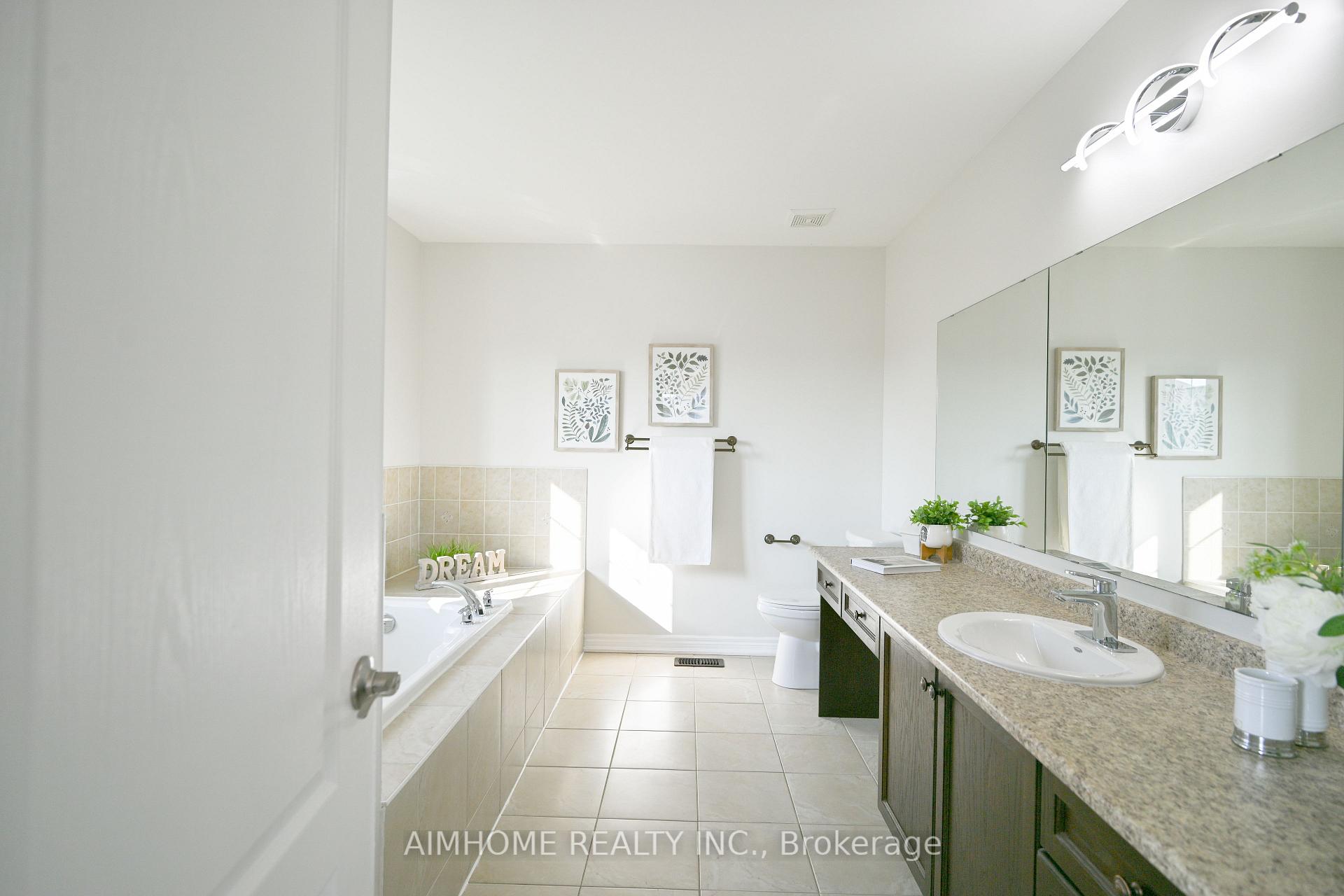 Photo 33 of 116 Landsdown Crescent, Markham, Wismer — HOMEH