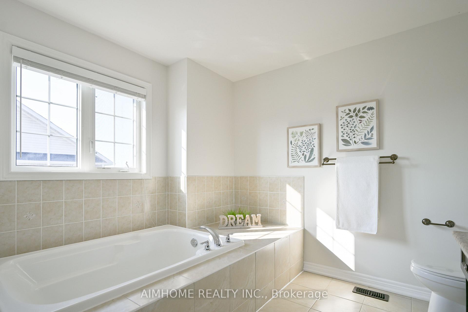 Photo 34 of 116 Landsdown Crescent, Markham, Wismer — HOMEH