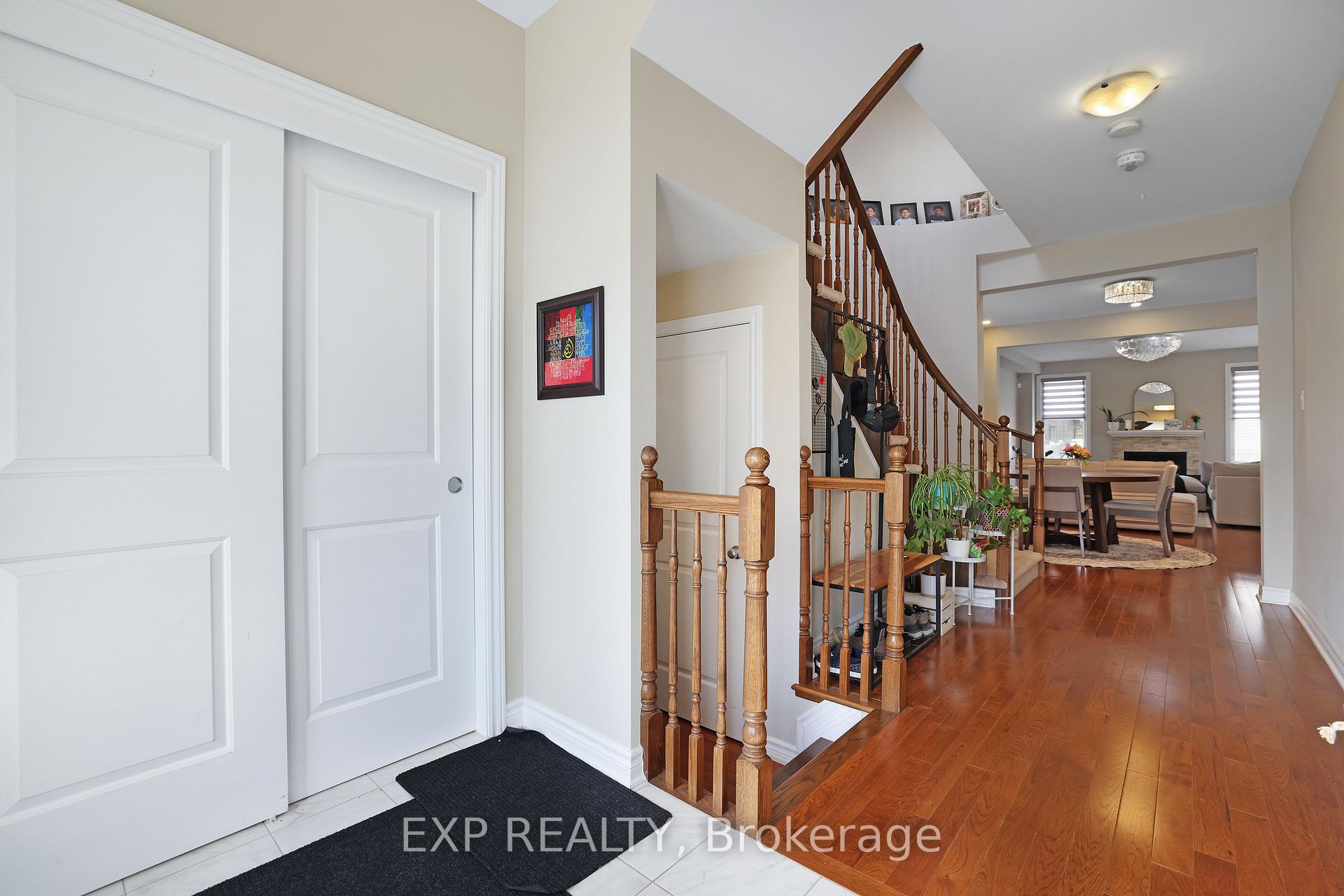 Photo 4 of 111 Westover Crescent, Ottawa, Kanata - Kanata Lakes/Heritage Hills — HOMEH
