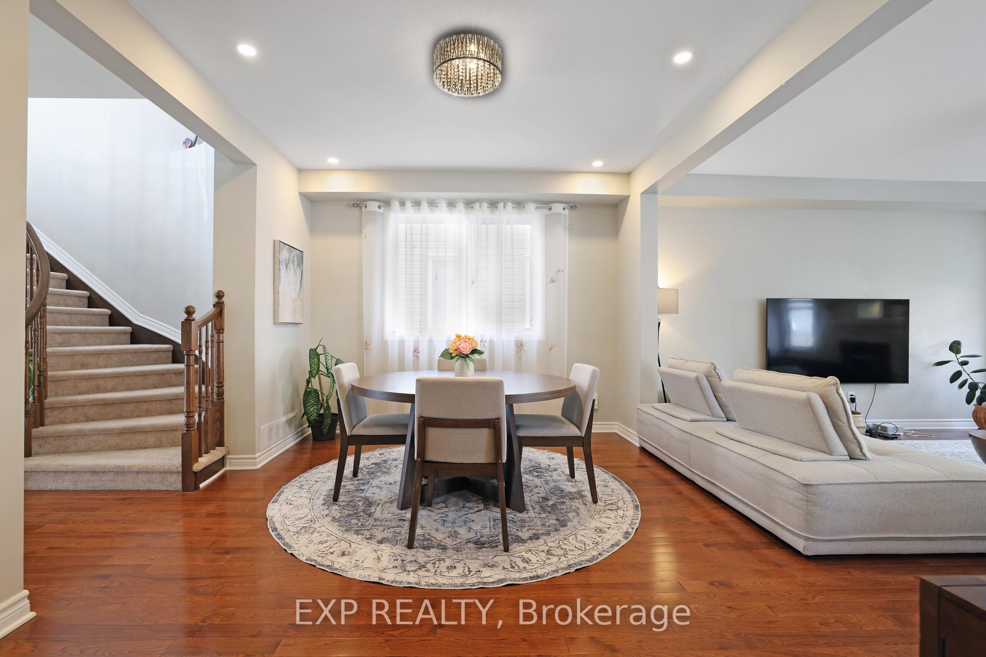 Photo 10 of 111 Westover Crescent, Ottawa, Kanata - Kanata Lakes/Heritage Hills — HOMEH