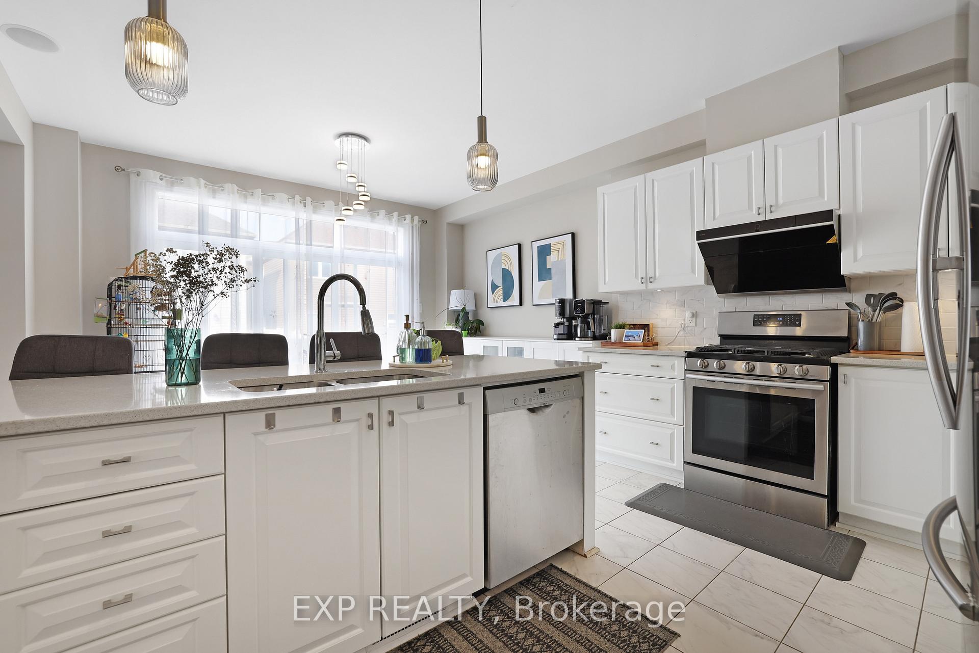 Photo 18 of 111 Westover Crescent, Ottawa, Kanata - Kanata Lakes/Heritage Hills — HOMEH
