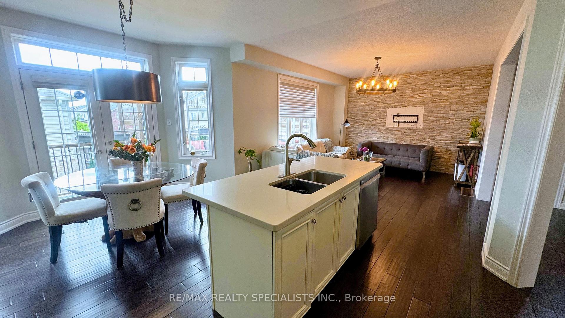 Photo 8 of 571 Sanderson Crescent, Milton, Clarke — HOMEH