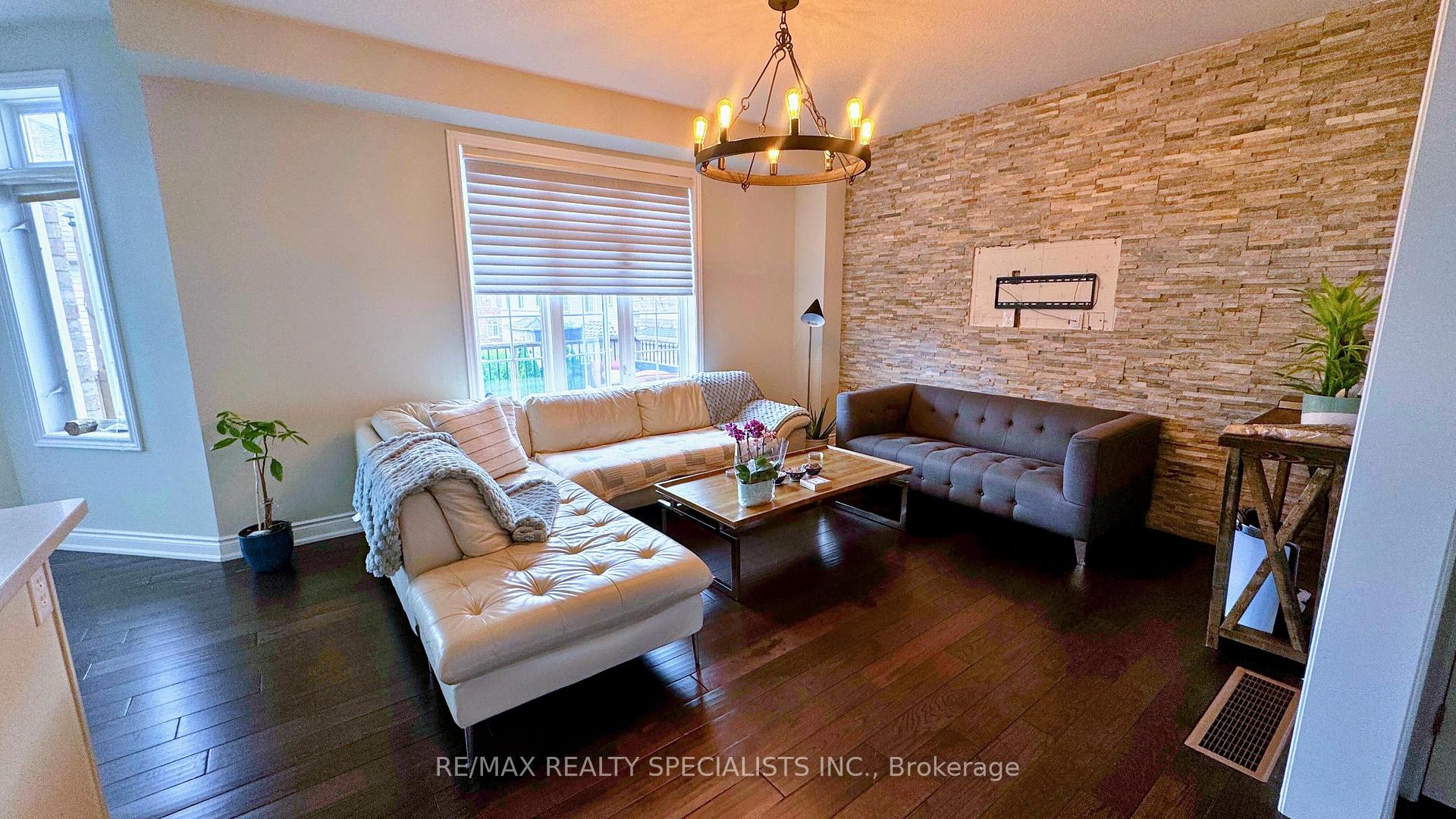 Photo 9 of 571 Sanderson Crescent, Milton, Clarke — HOMEH