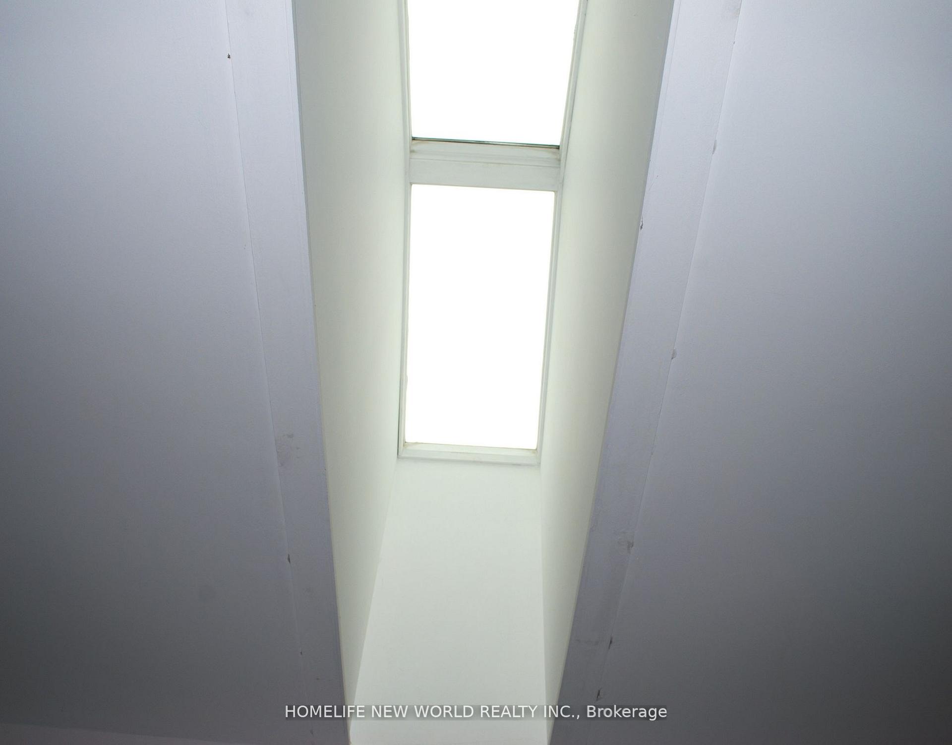 Photo 9 of 7 Jolyn Court, Markham, Bullock — HOMEH