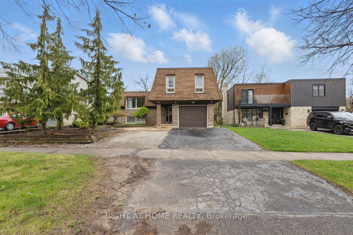 Photo 2 of 72 Underhill Crescent, Kitchener — HOMEH