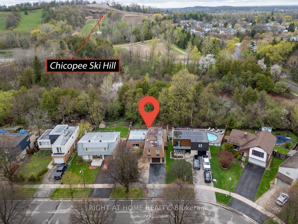 Photo 5 of 72 Underhill Crescent, Kitchener — HOMEH