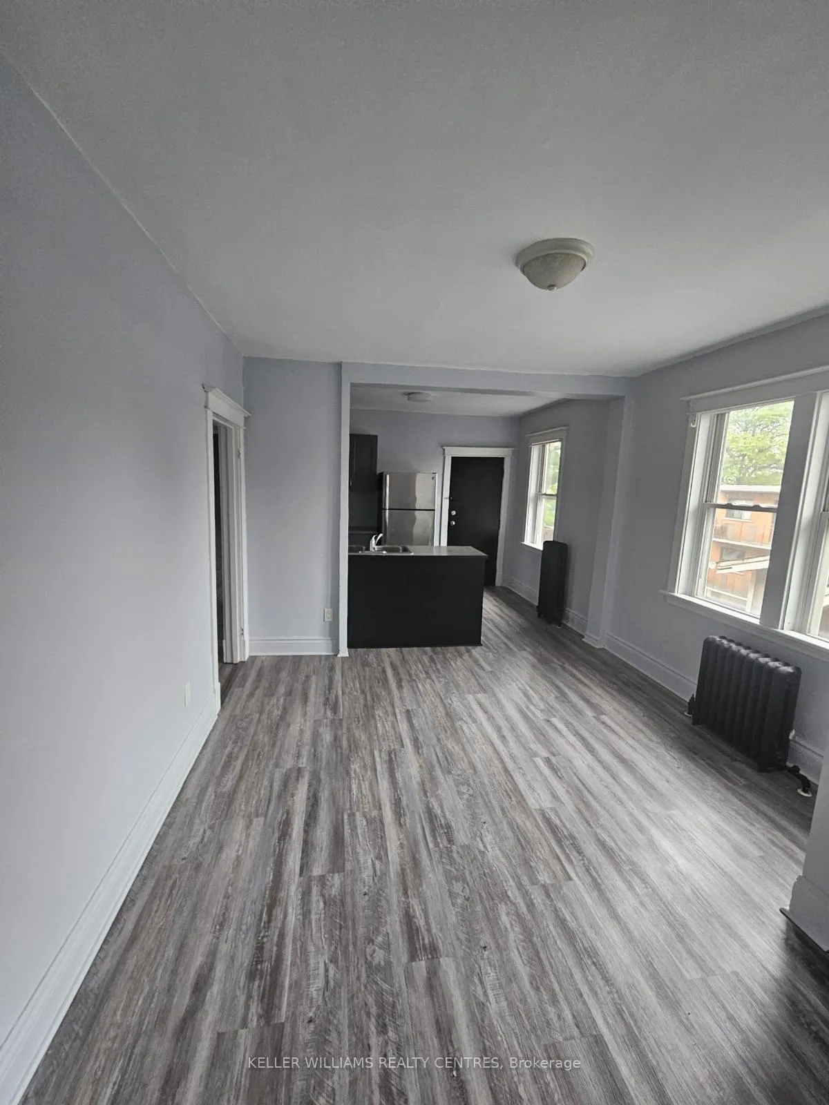 Photo 5 of Unit 5, 991 Main Street E, Hamilton, Crown Point — HOMEH