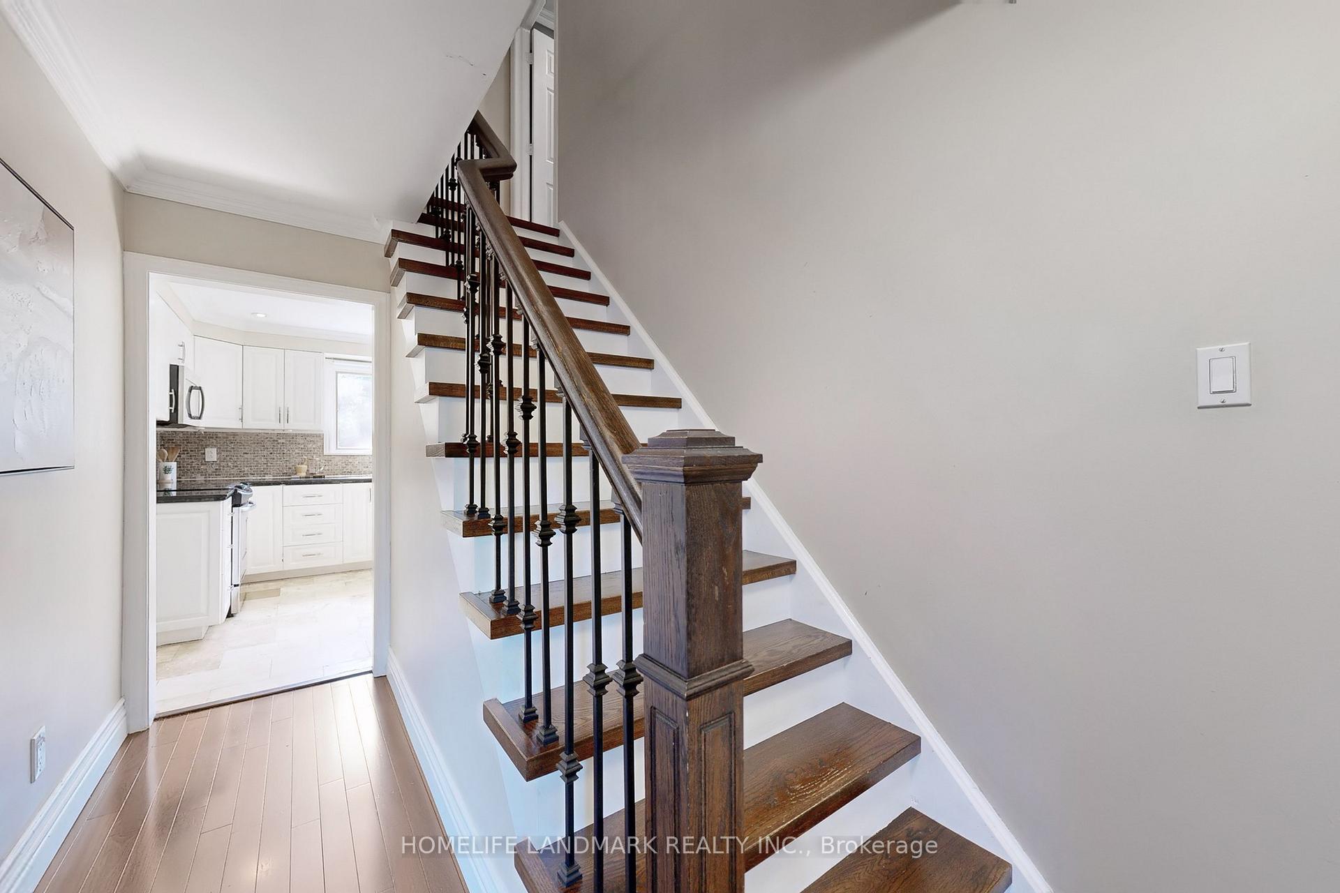 Photo 21 of 86 Weeping Willow Lane, Markham, Royal Orchard — HOMEH